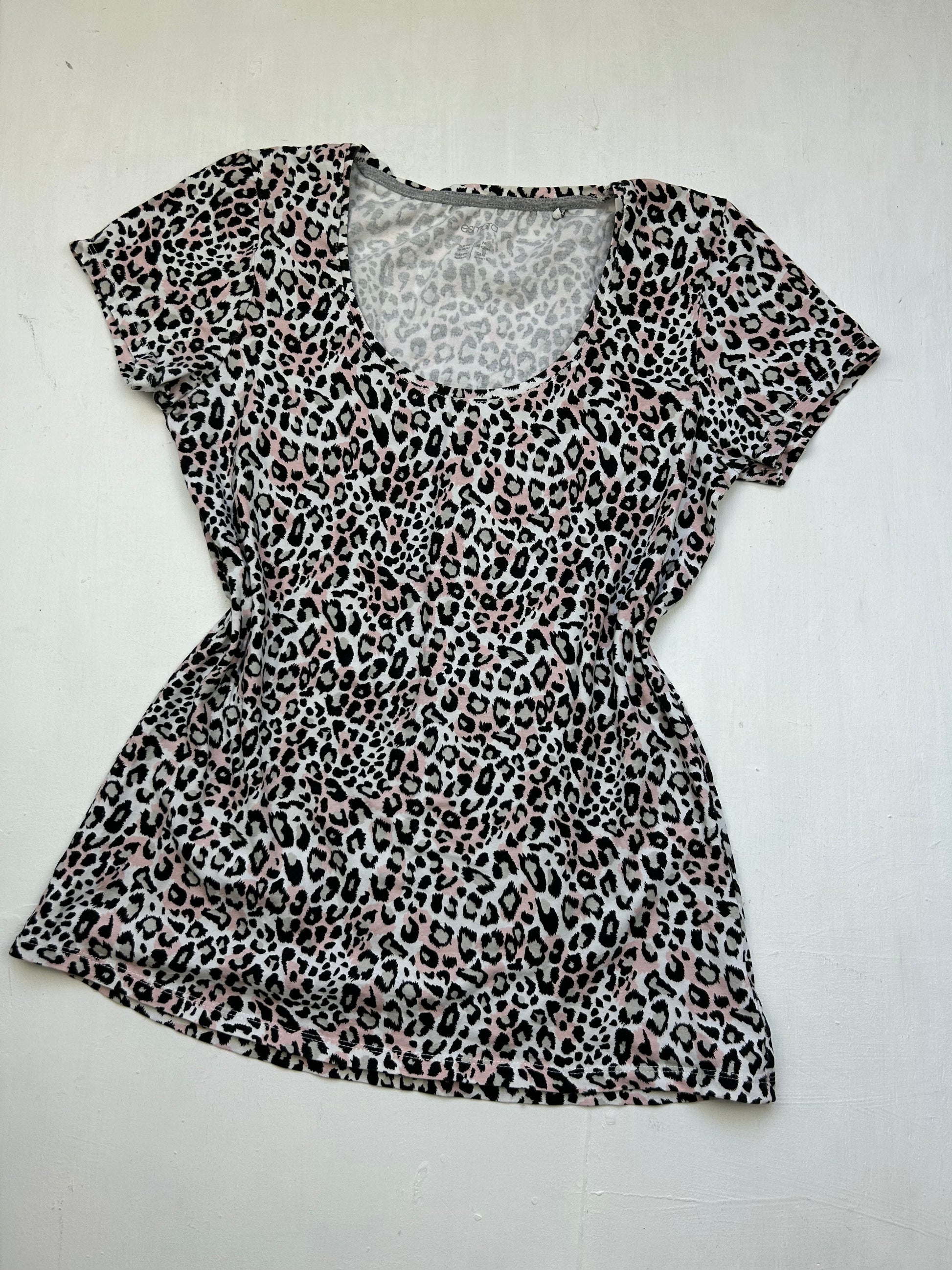 Pink panther print tee (M)