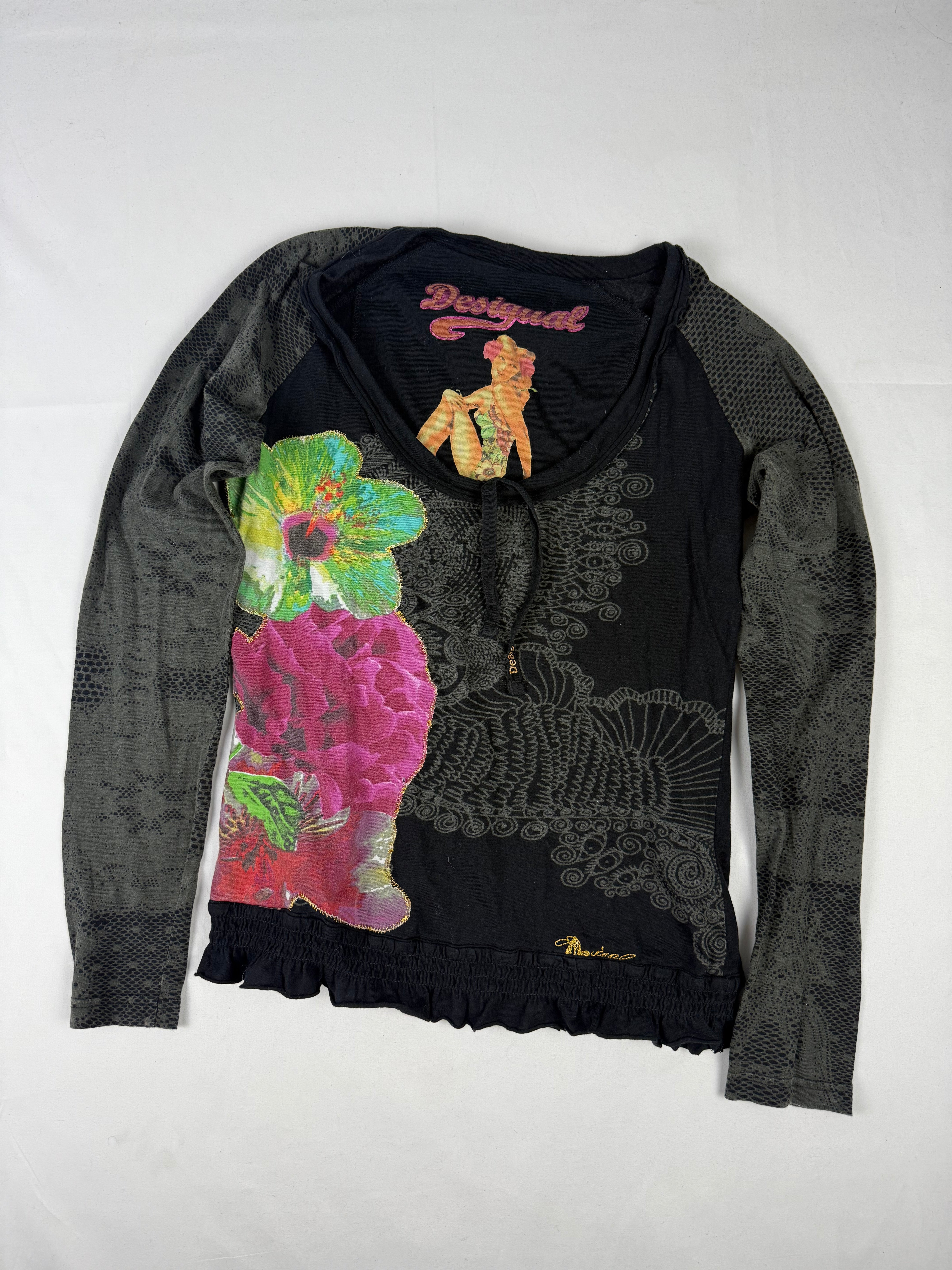 Black graphic long sleeves top (S/M)