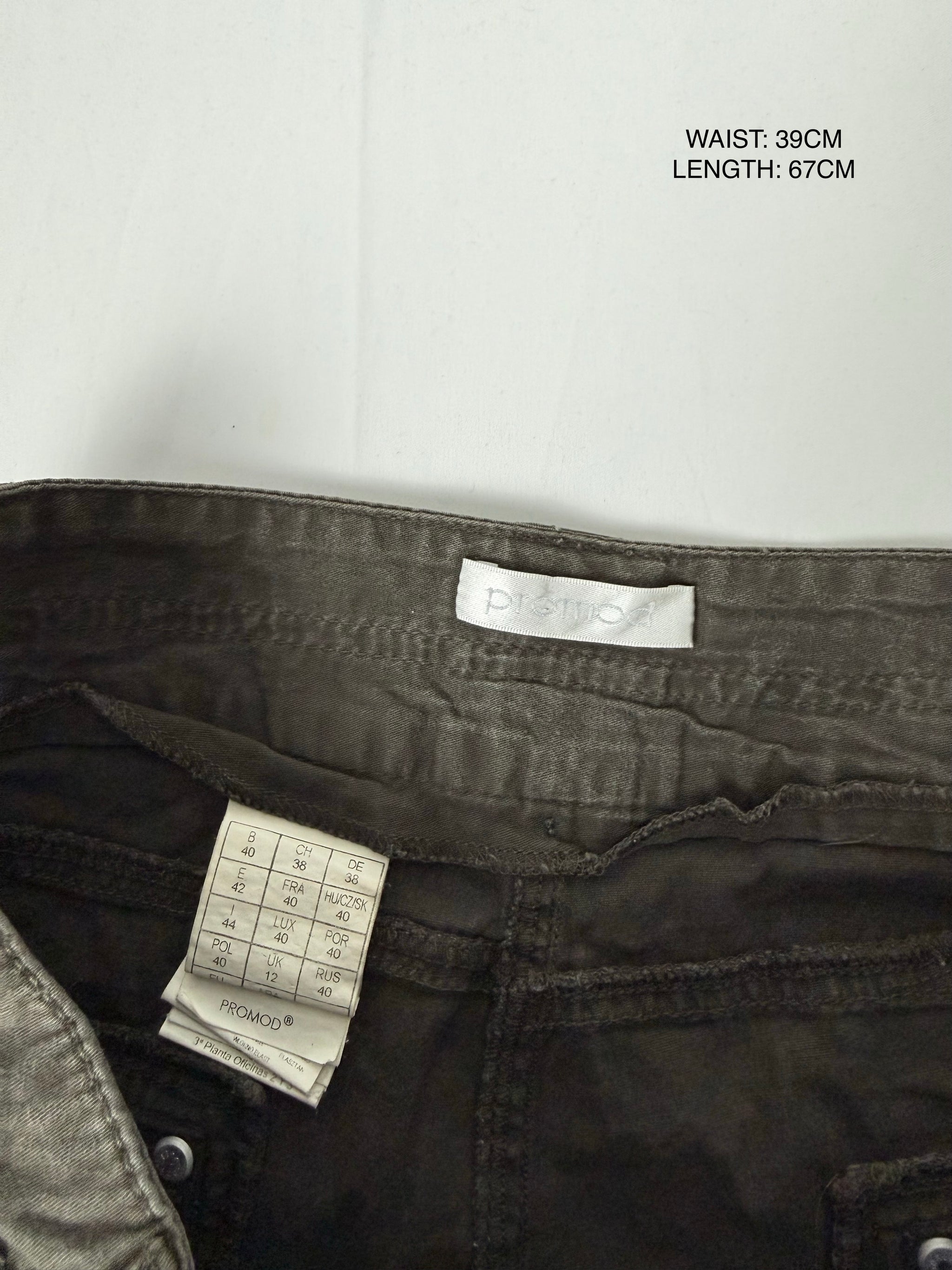 Khaki low rise capri pants (S/M)
