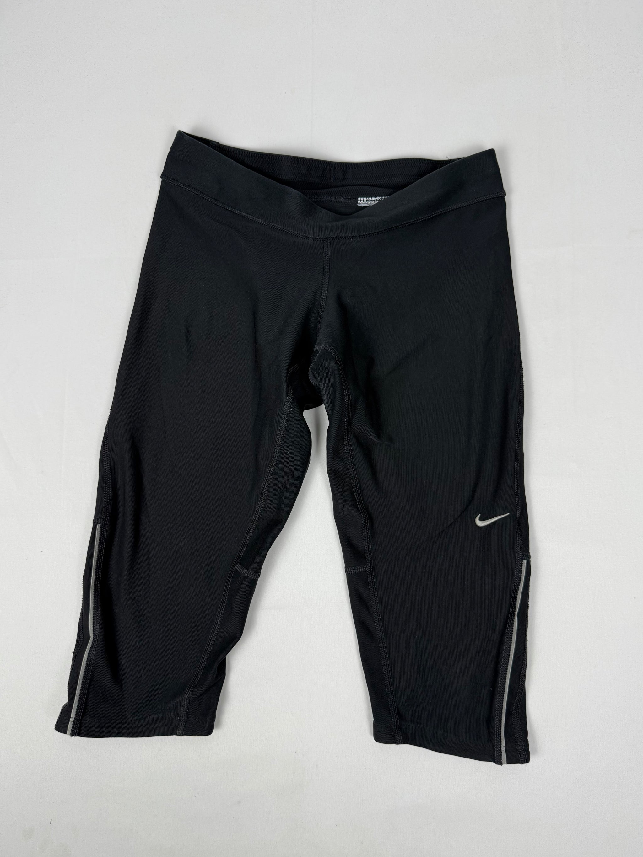 Black low waist activewear capri pants (XS/S)