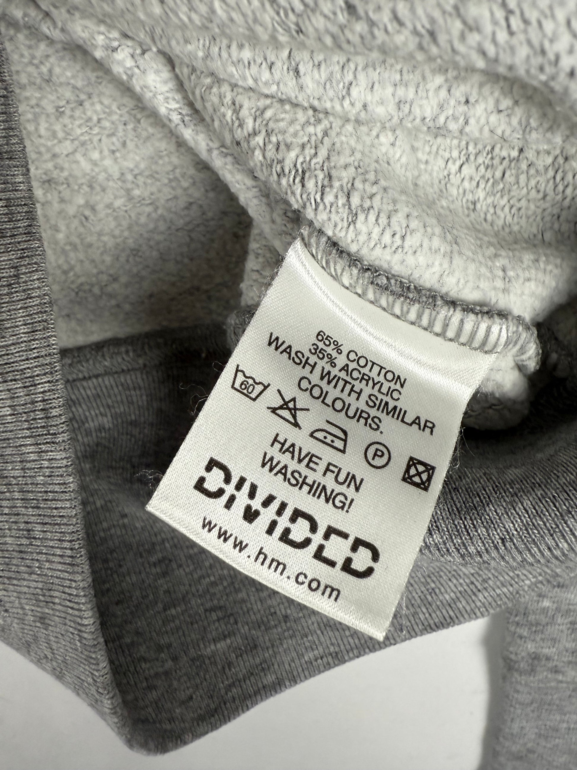 Grey zip up 100% cotton hoodie (S)