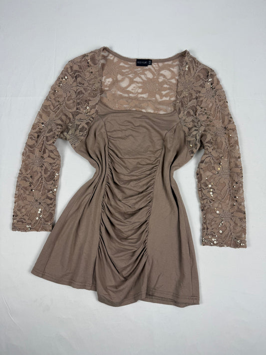 Beige lace sleeves ruched long sleeves top (XL)