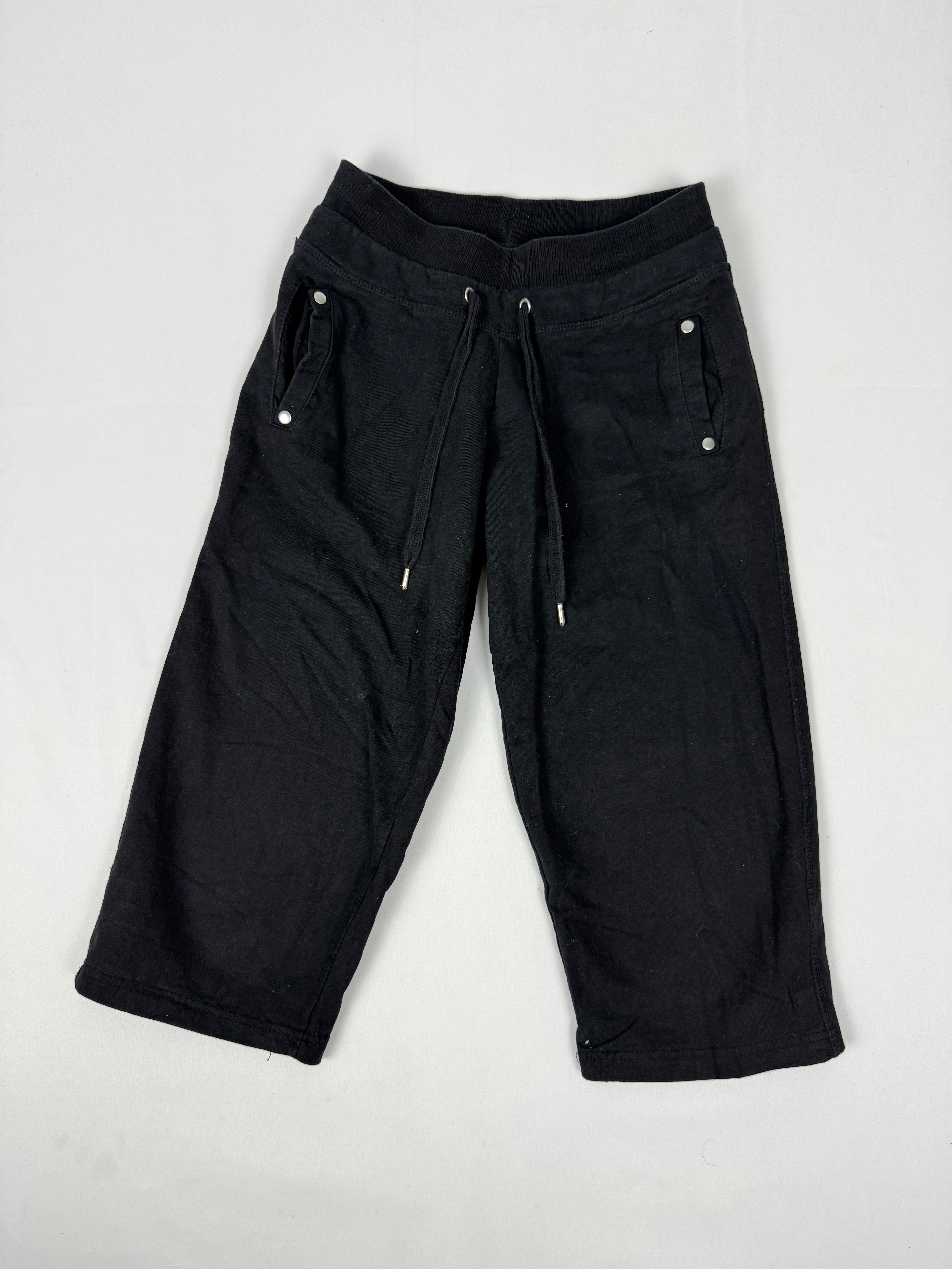 Black low rise activewear capri pants (XS/S)