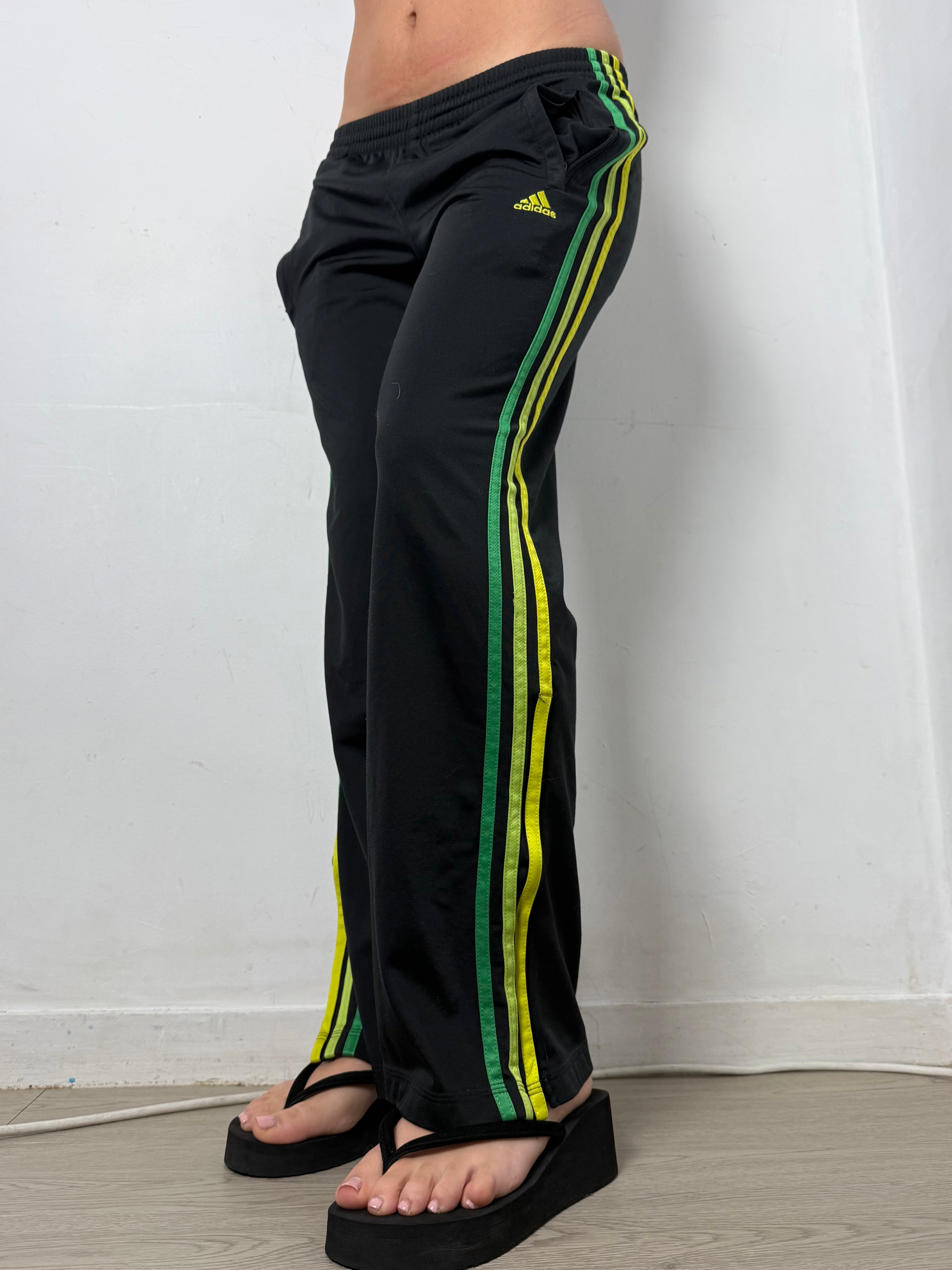Black & yellow activewear pants (XS)
