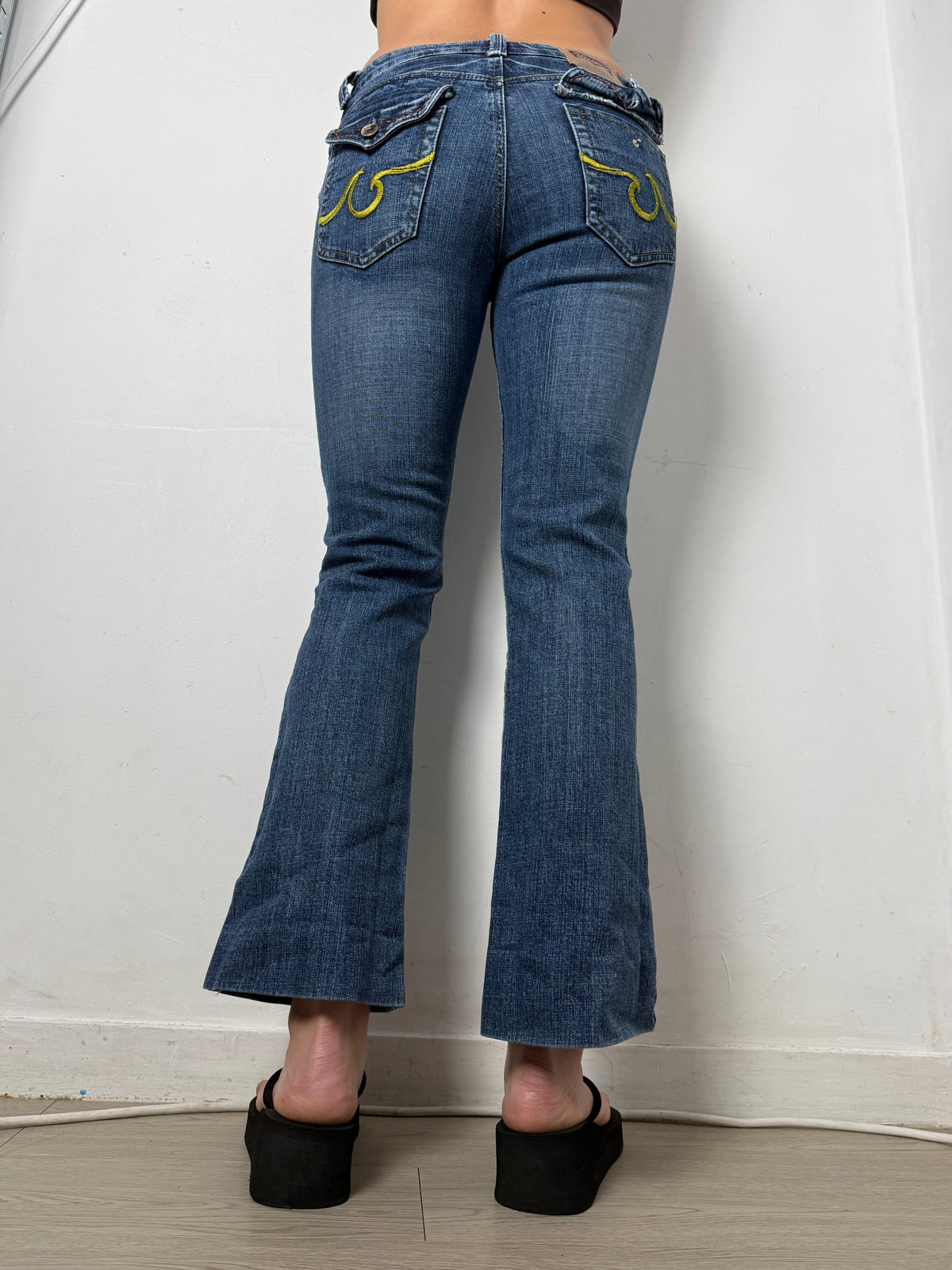 Blue denim low rise bootcut pants (XS)