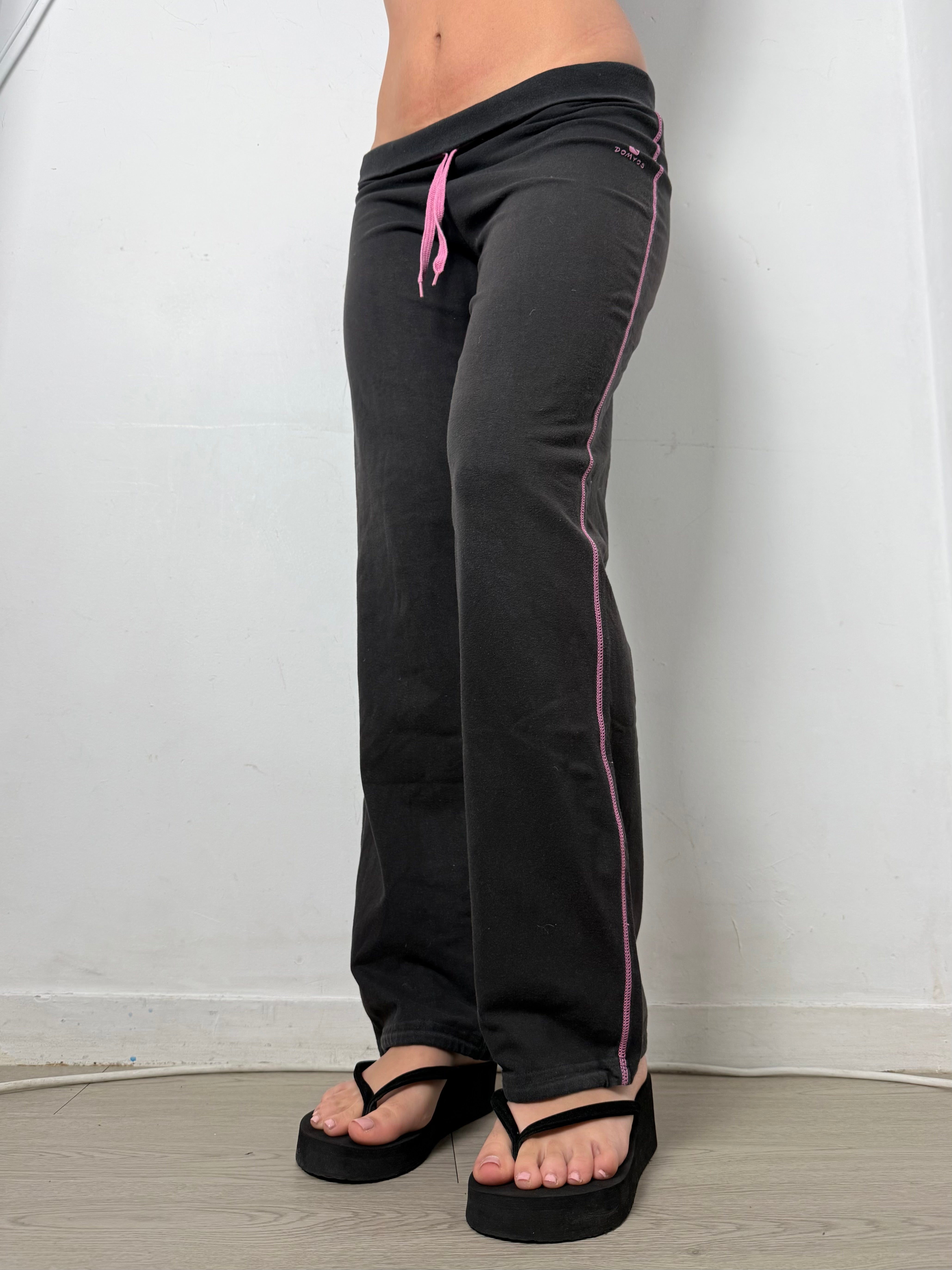 Black activewear flare pants (S)