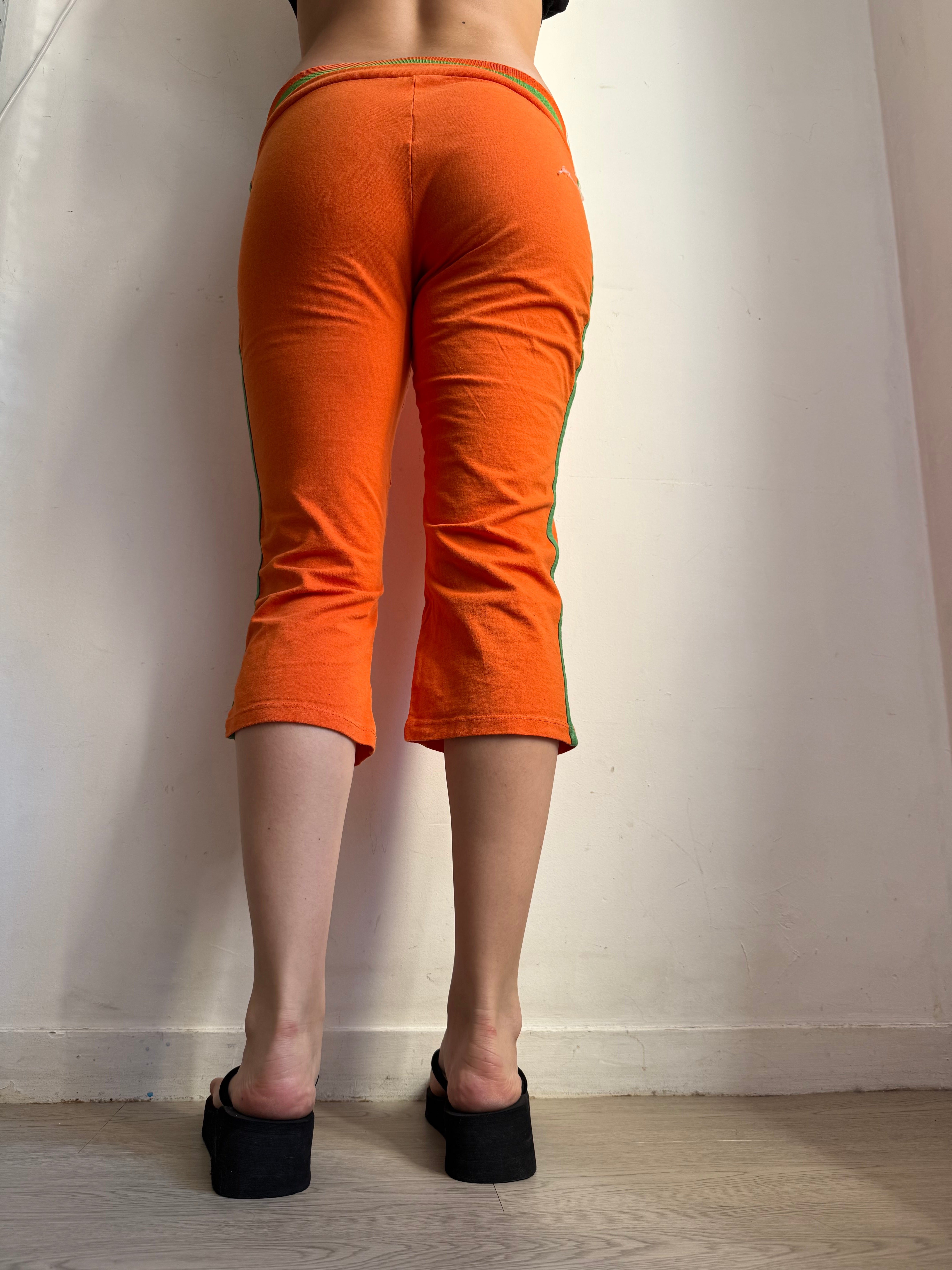 Orange activewear capri pants (M)