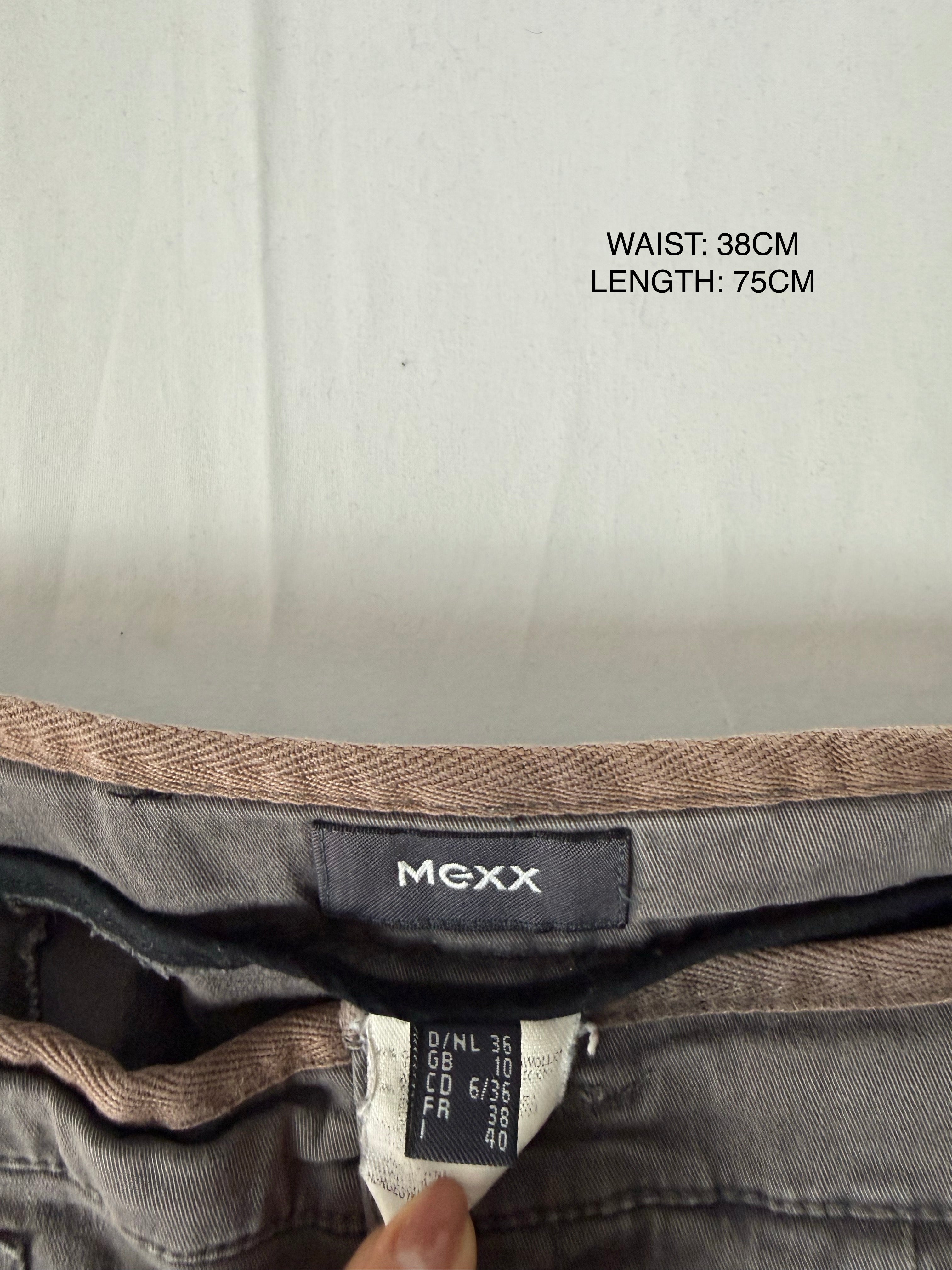 Khaki utility low rise capri pants (S)