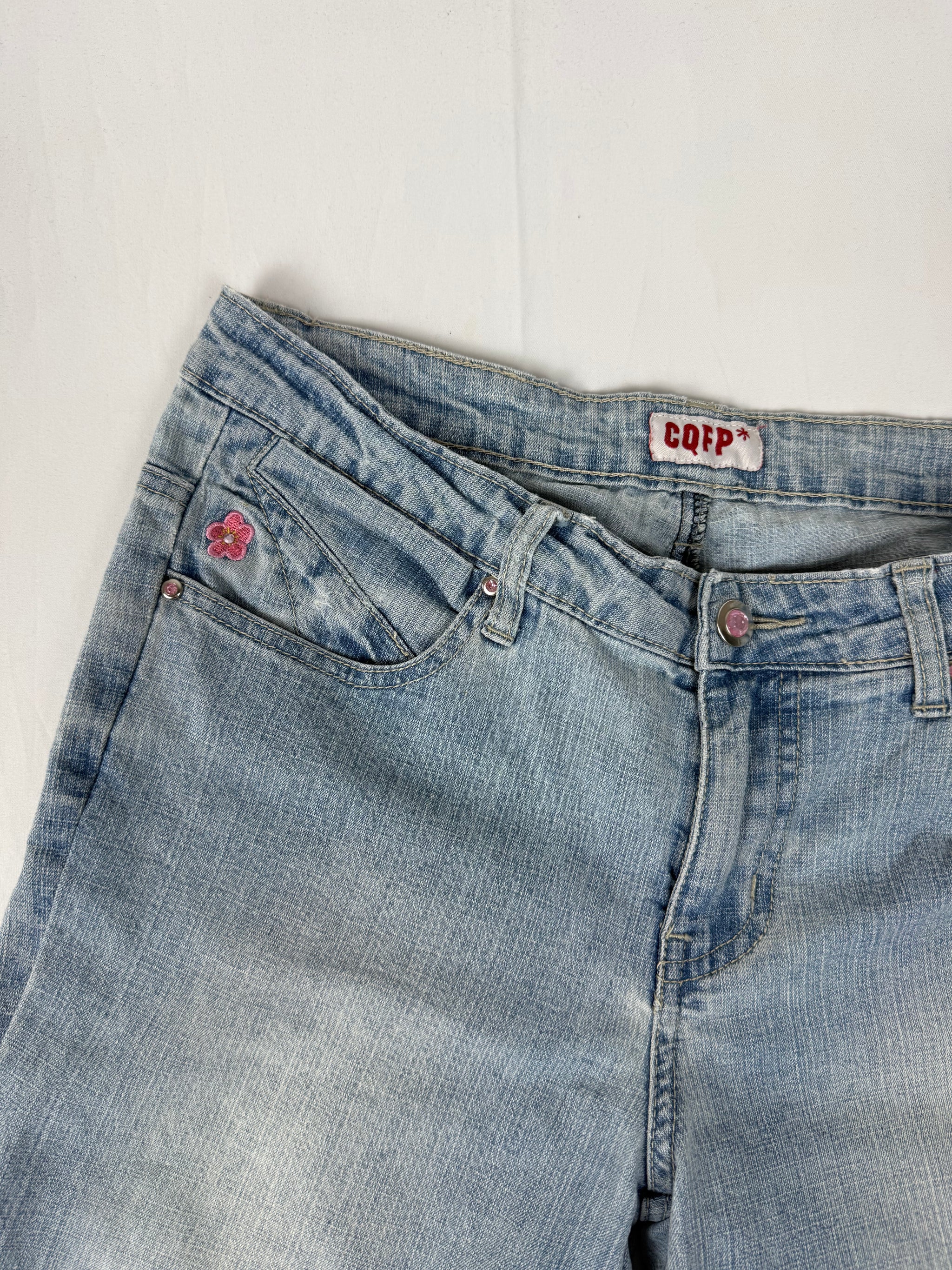Blue denim low rise flare pants (M)