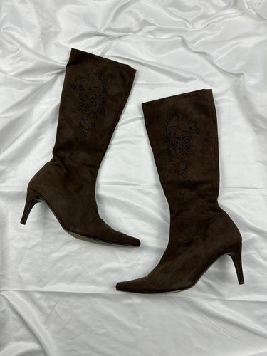 Brown  knee high embroidered suede boots (38)
