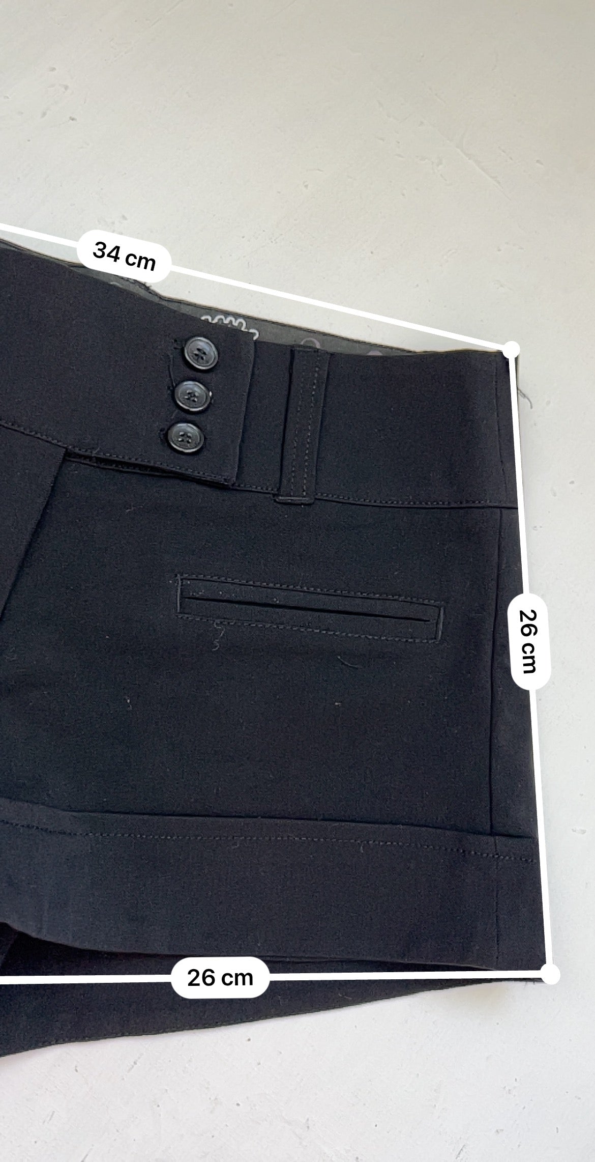 Black office siren low rise mini short (S)