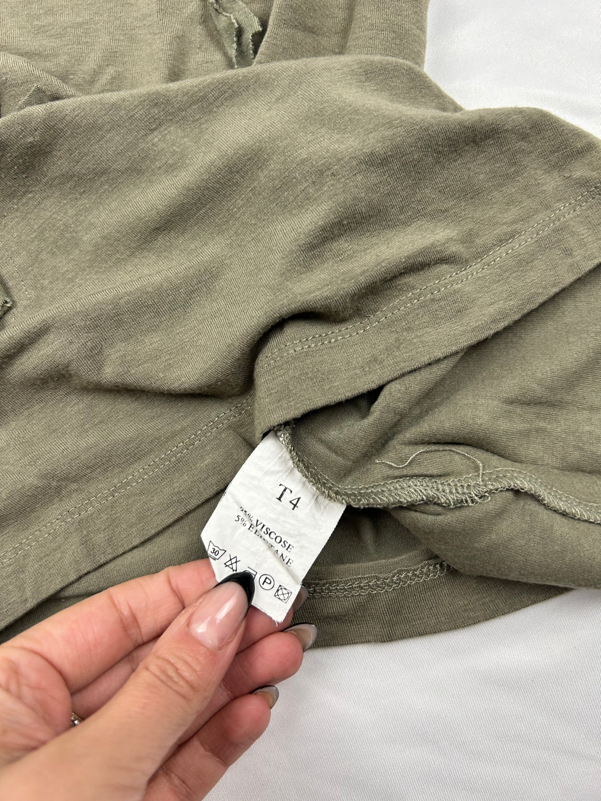 Khaki flower appliqué super stretchy tank top (XL)