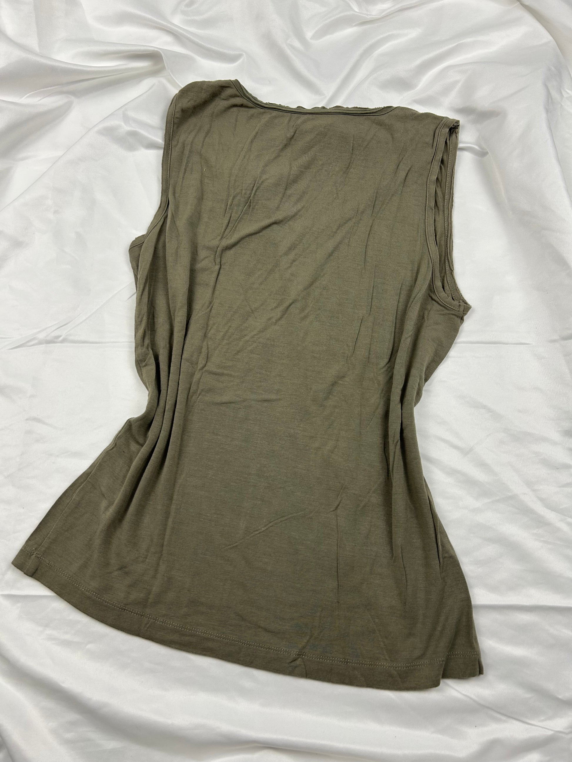 Khaki flower appliqué super stretchy tank top (XL)