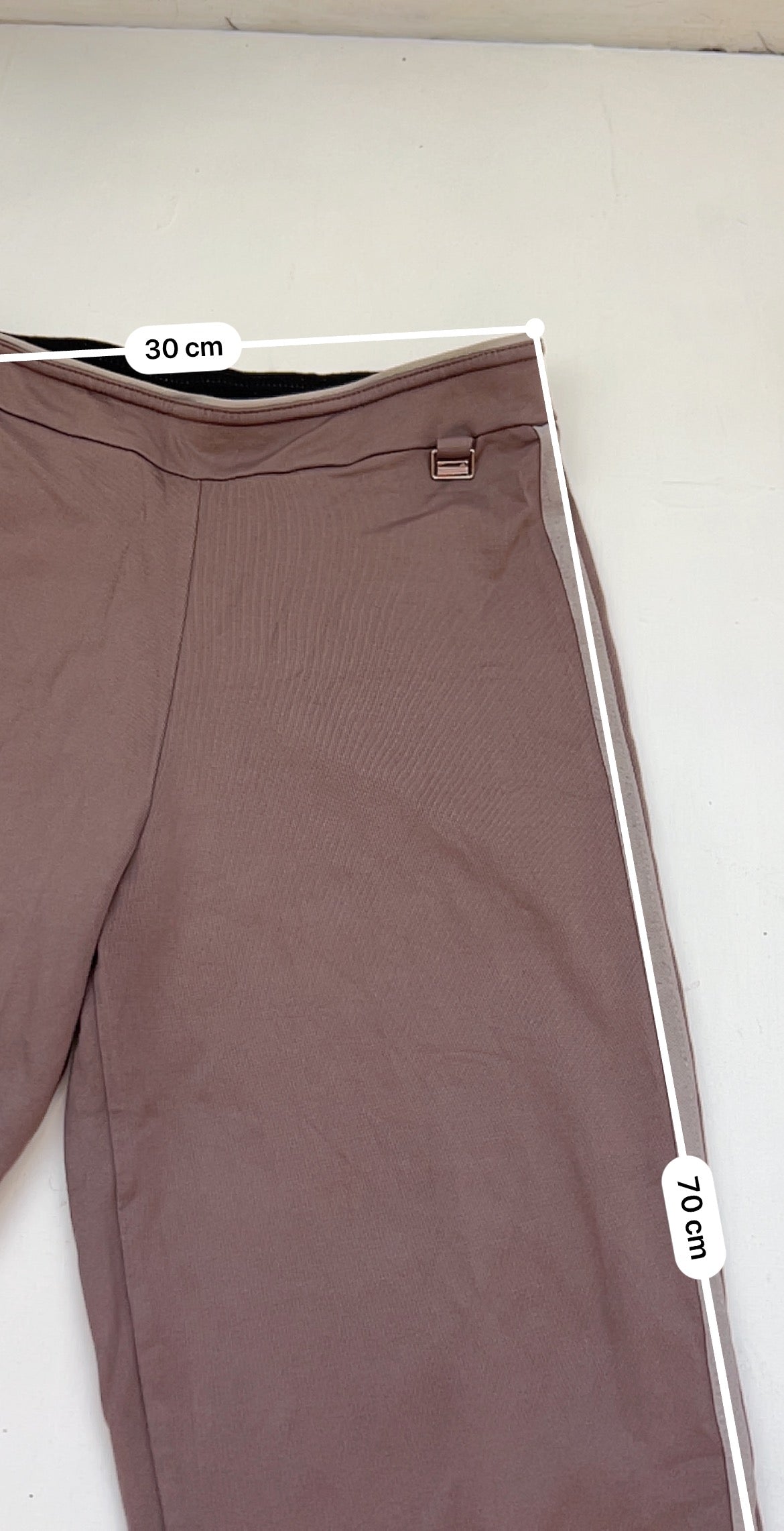 Brown low rise capri pants (S)