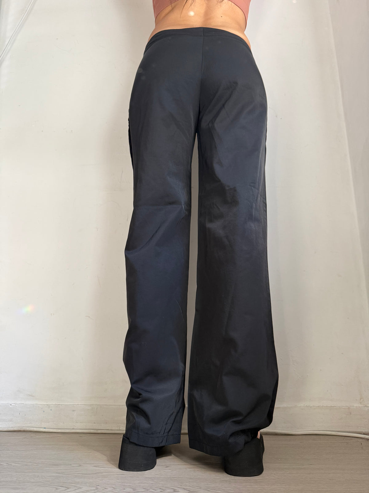 Pantalon droit taille basse en jean noir (XS)