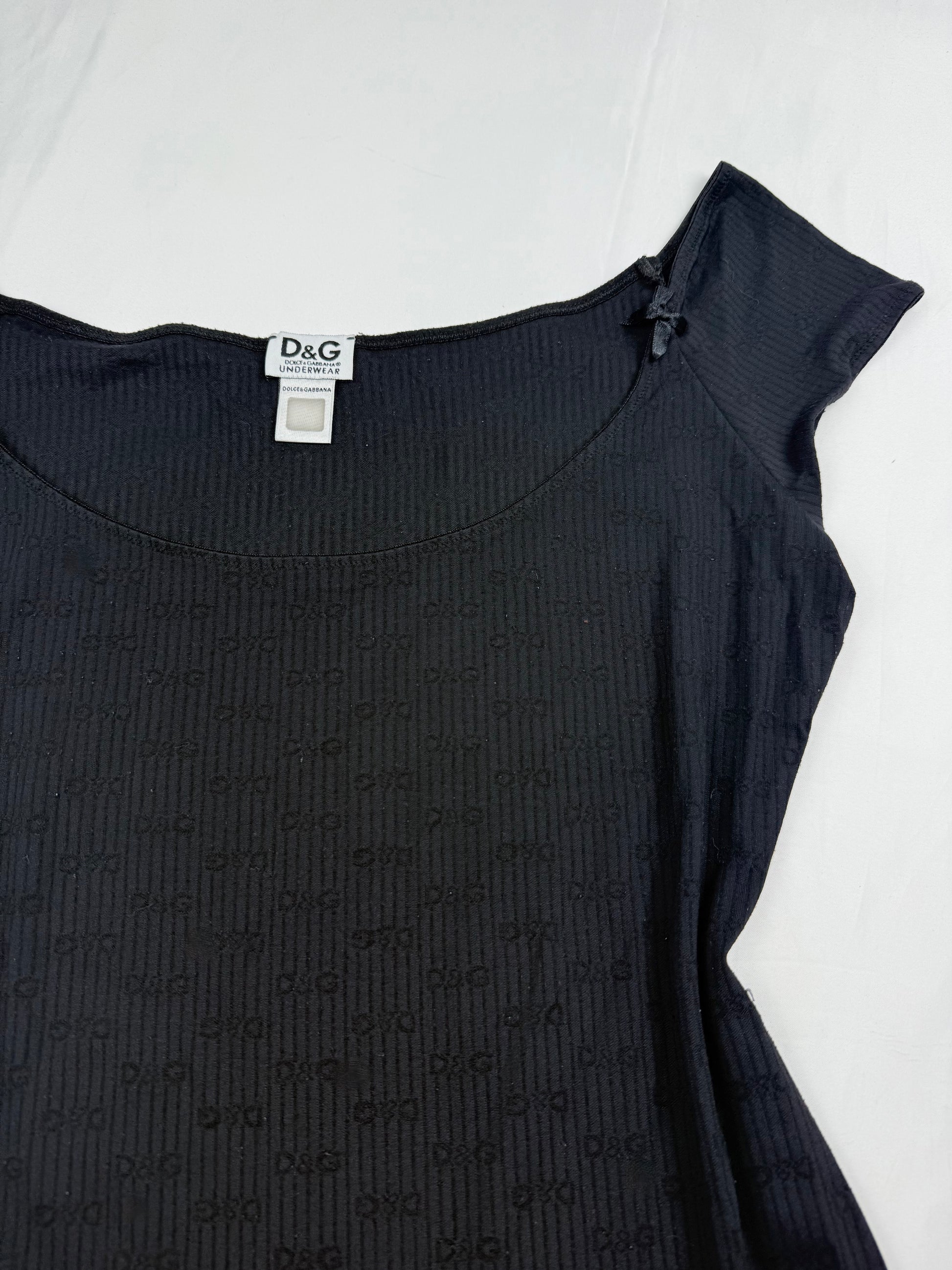 Black cotton ribbed tight fit tee (XL)