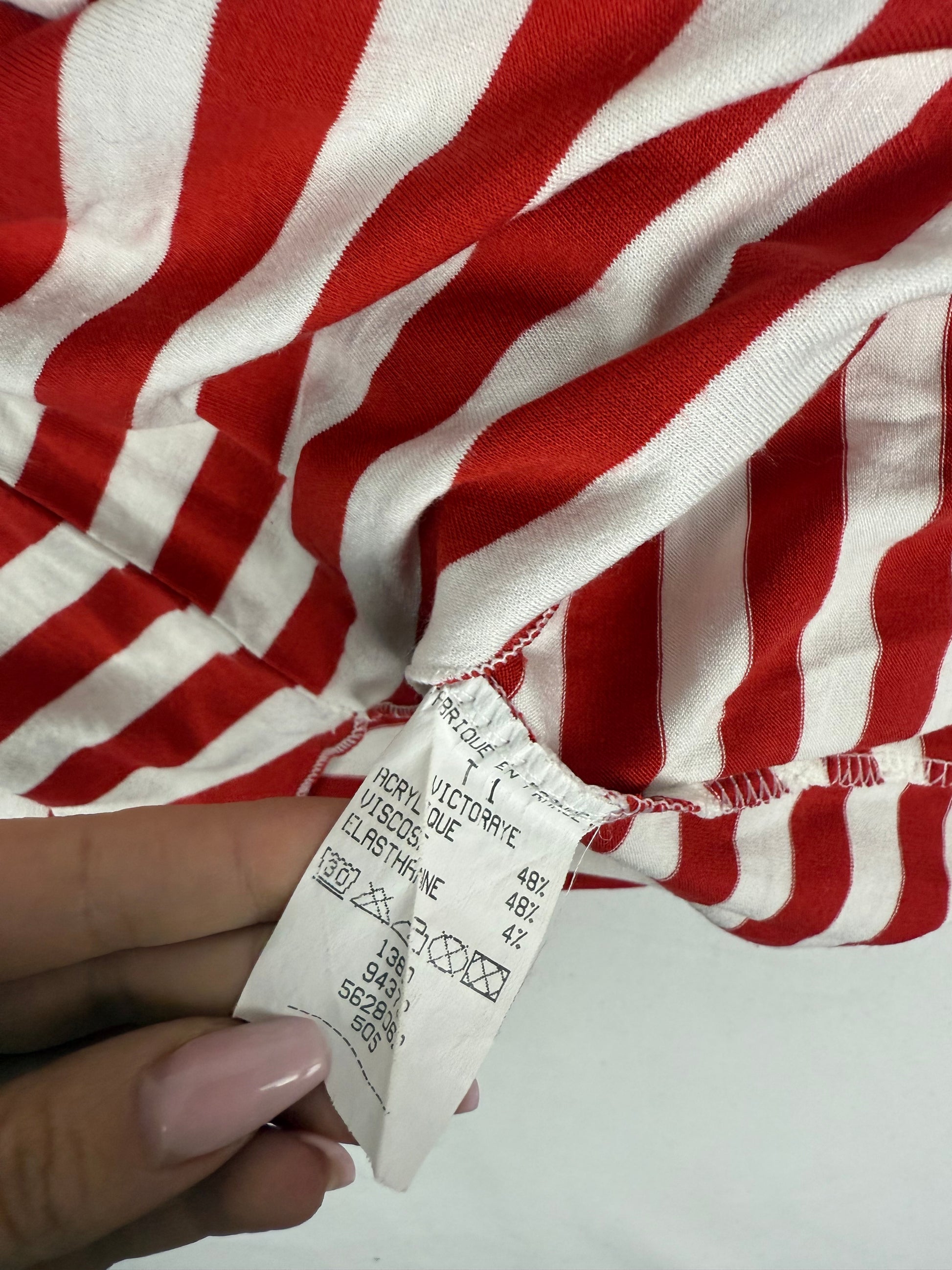 Red striped V neck long sleeves top (S)