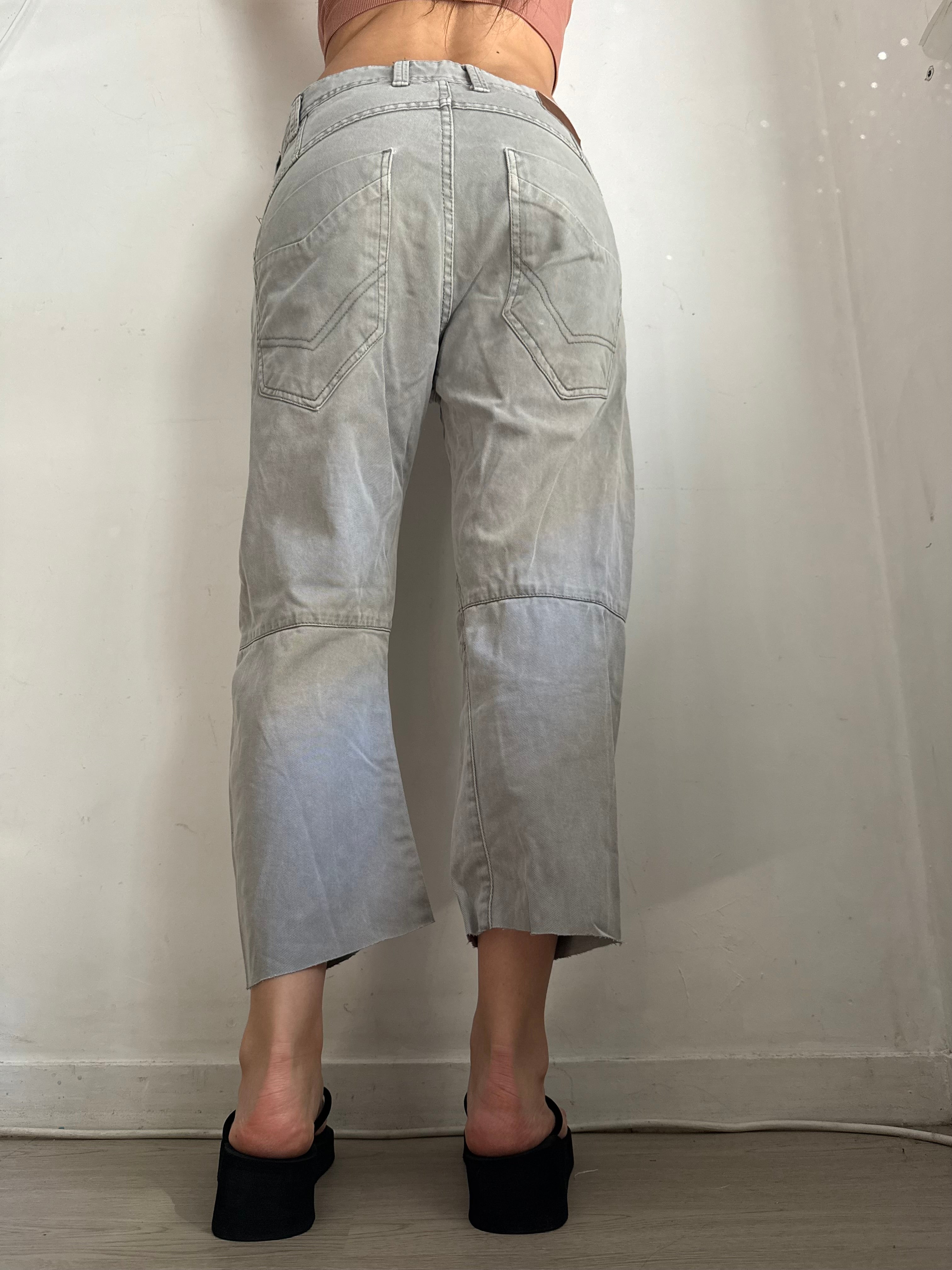 Grey denim baggy low waist capri pants (XL)