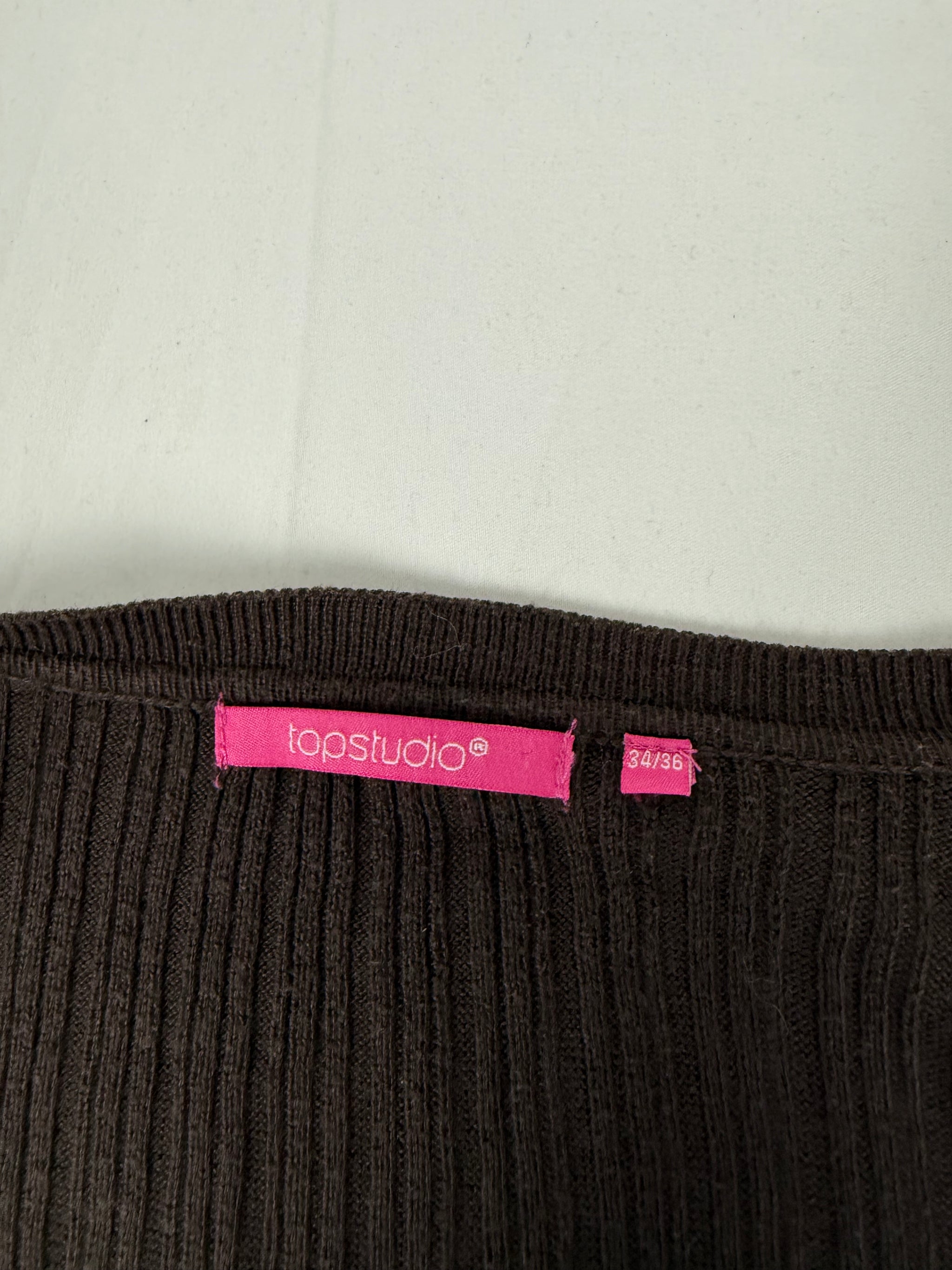 Brown ribbed V neck jumper (S/M)