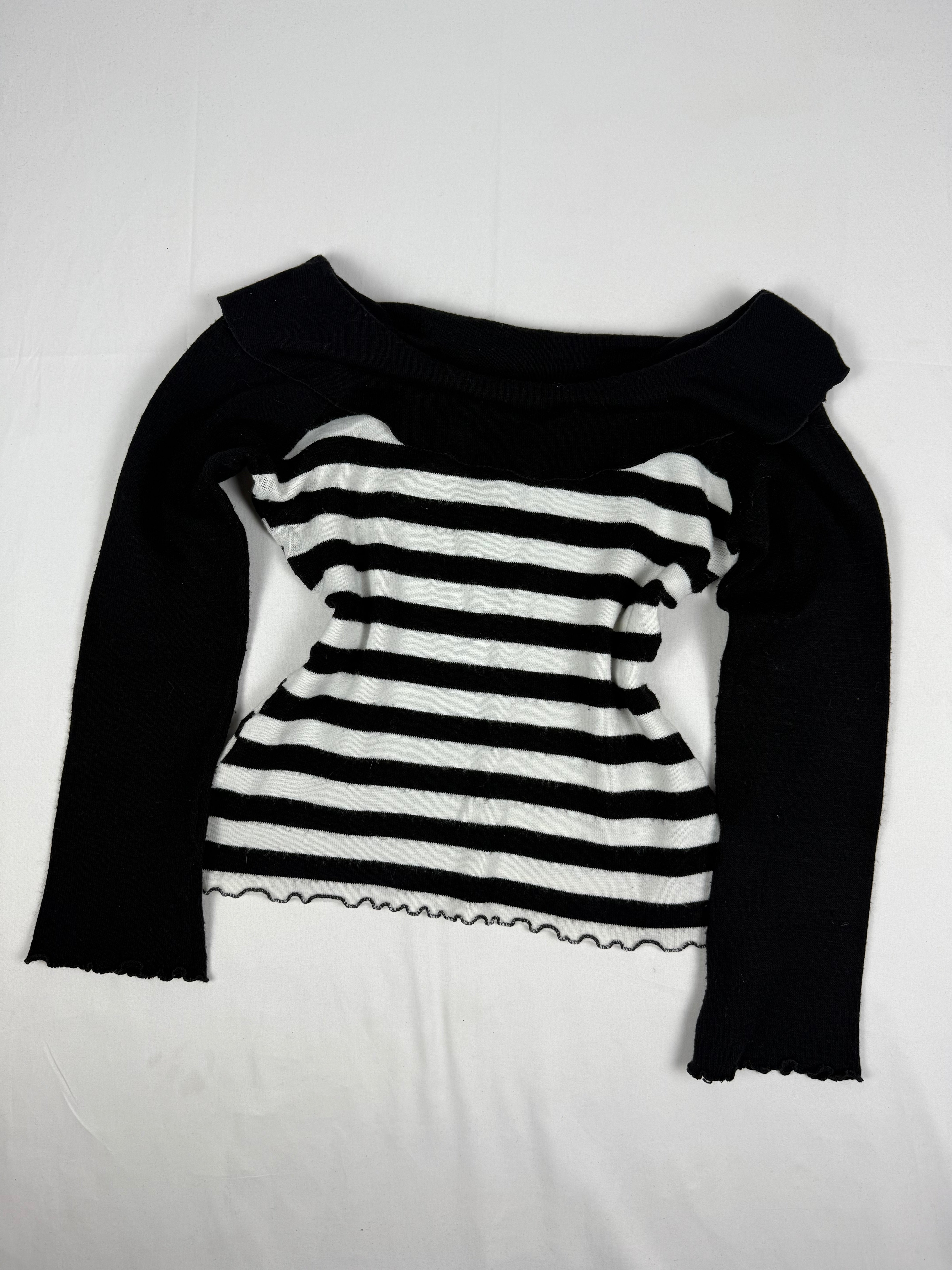 Black & white striped jumper (M)