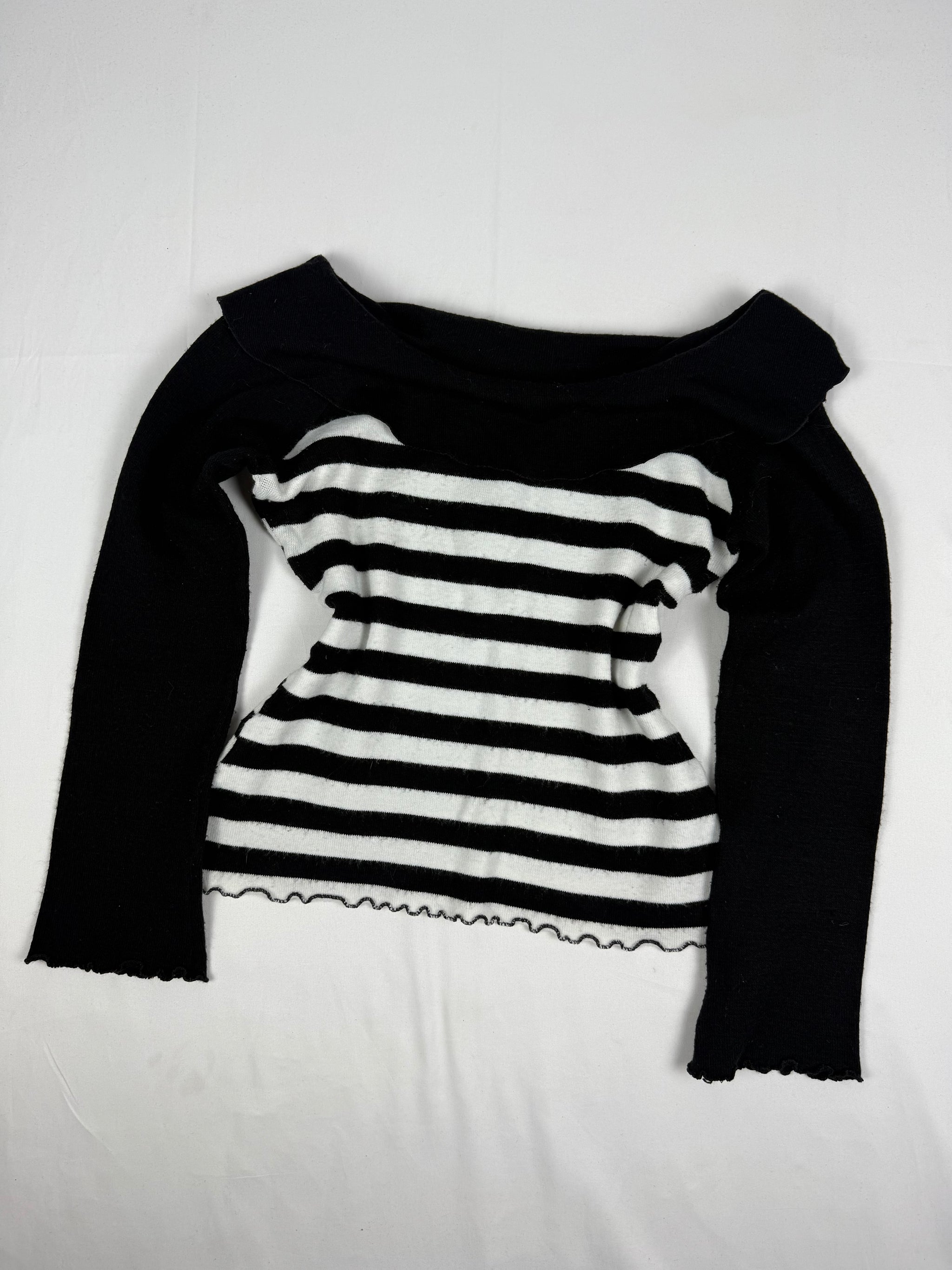 Black & white striped jumper (M)