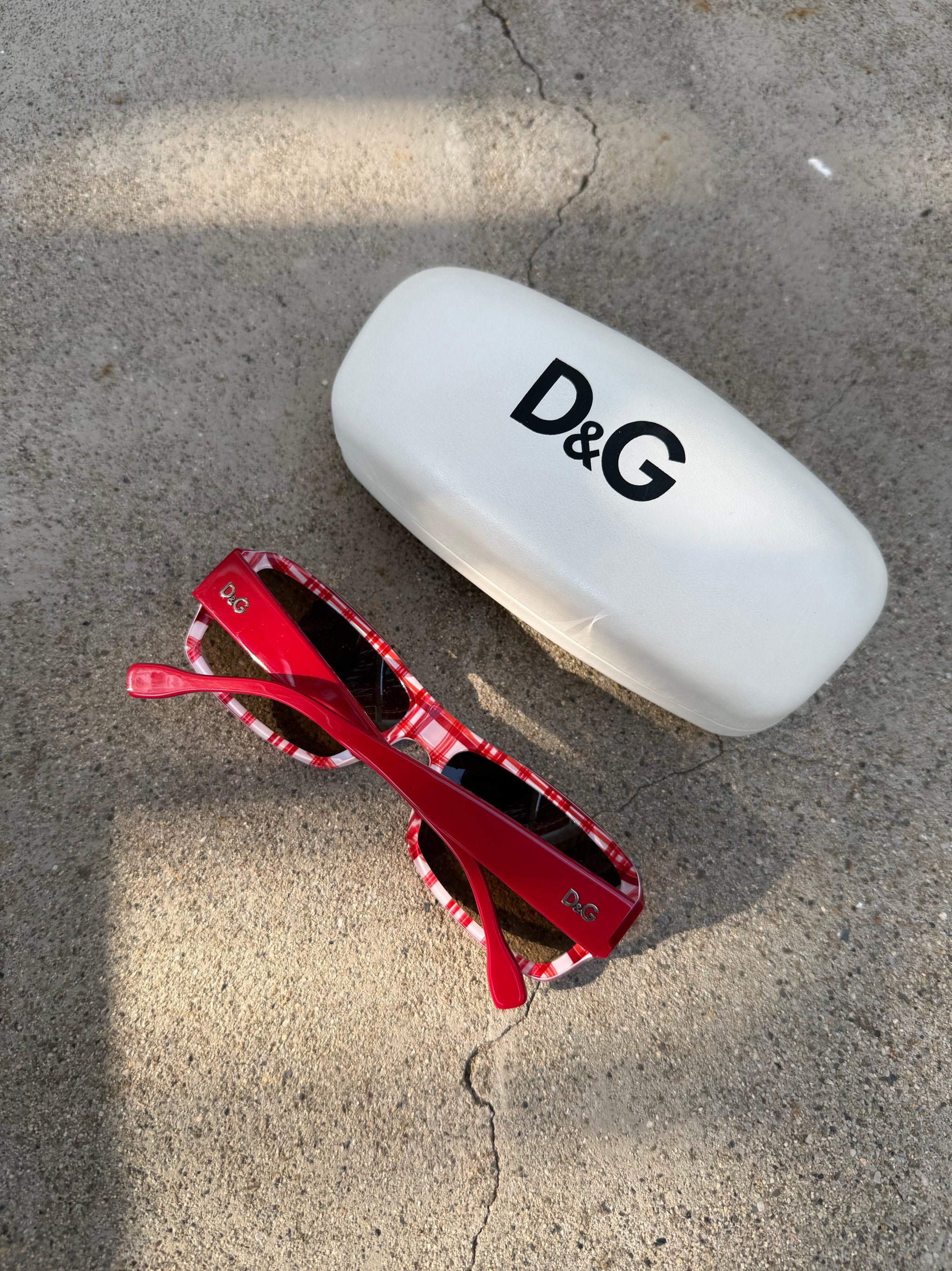 Red check print sunglasses
