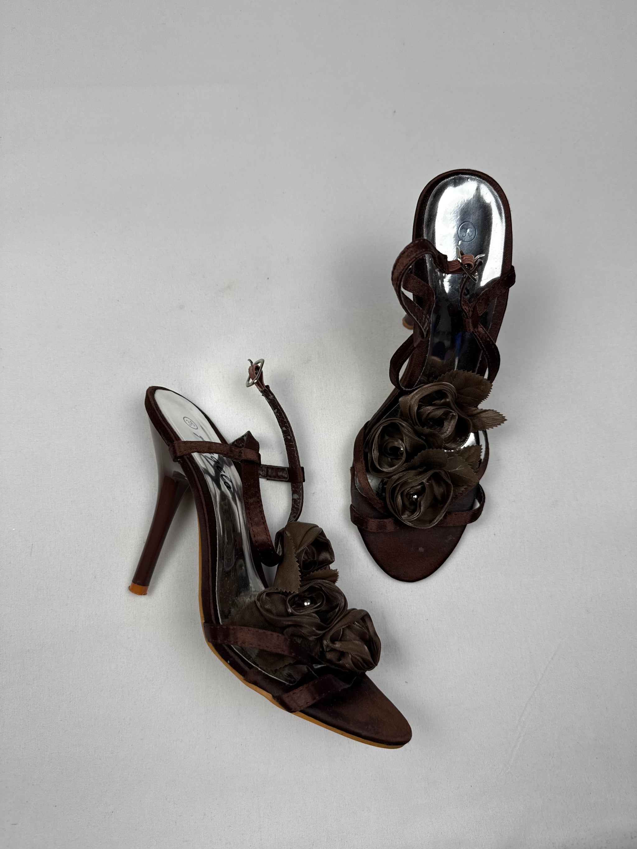 Brown flower appliquée heels (36)