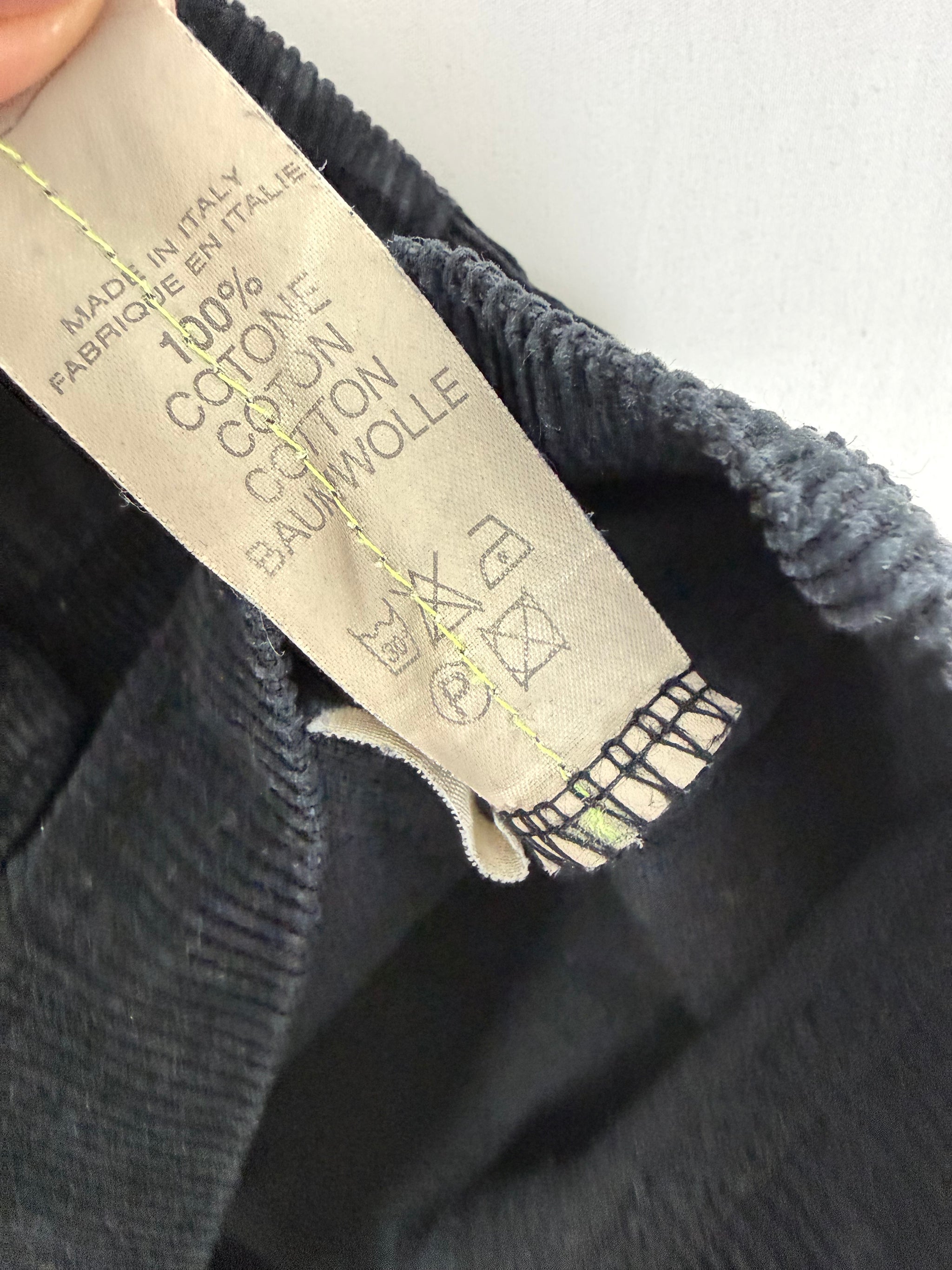 Black velvet ribbed mini skirt (S)