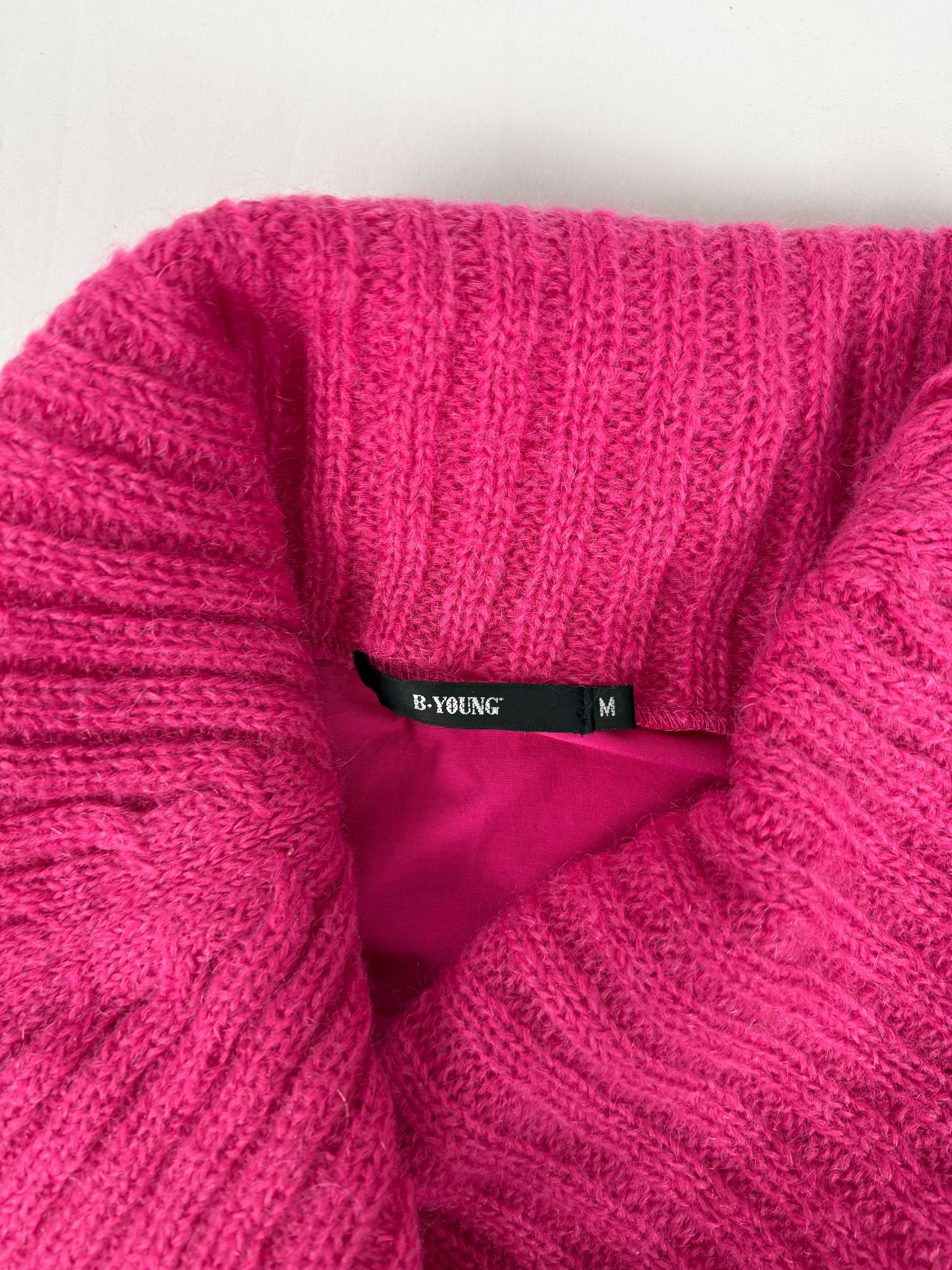 Pink turtleneck off shoulder long sleeves top (M)