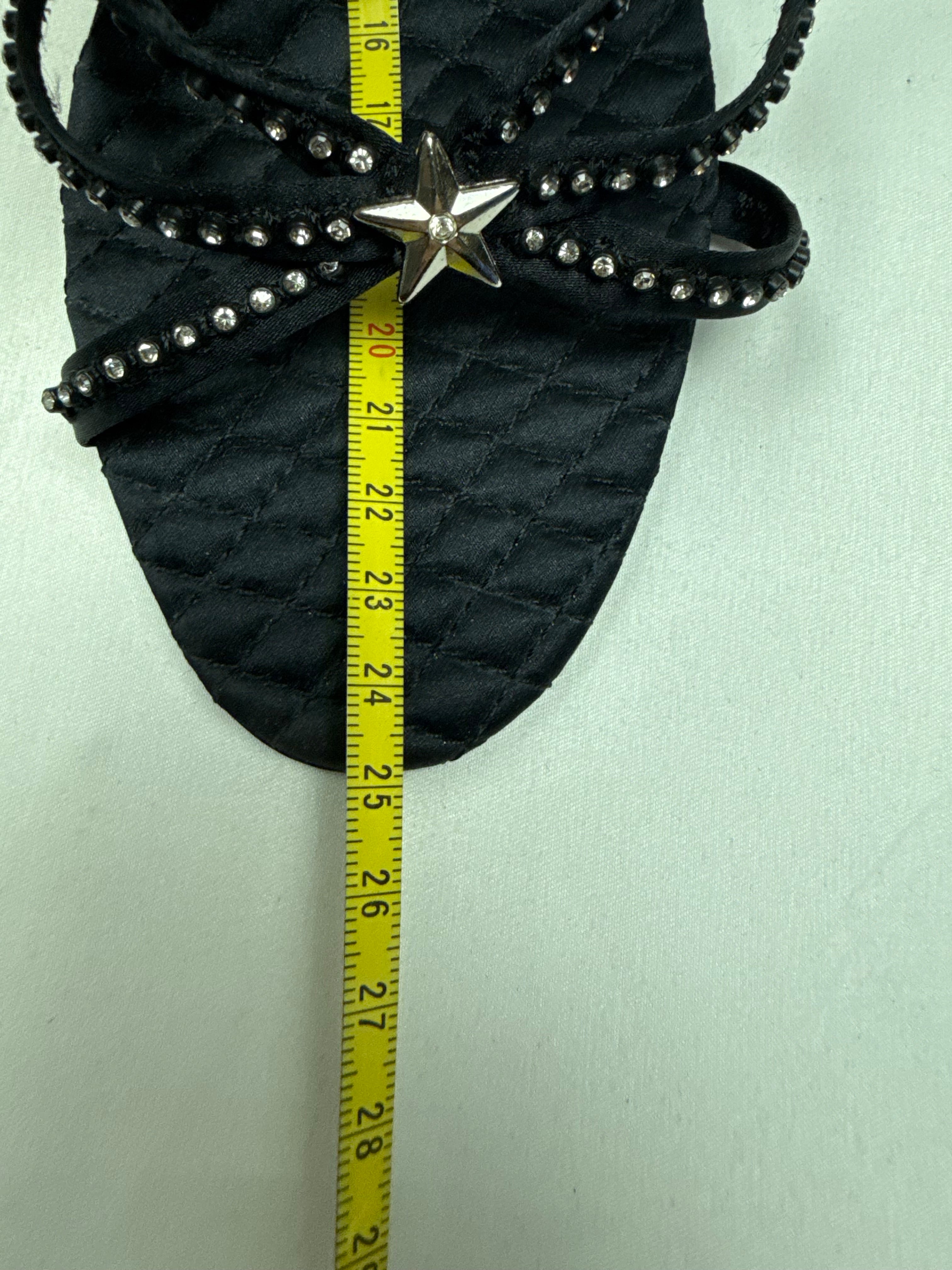 Black seashell rhinestones heels