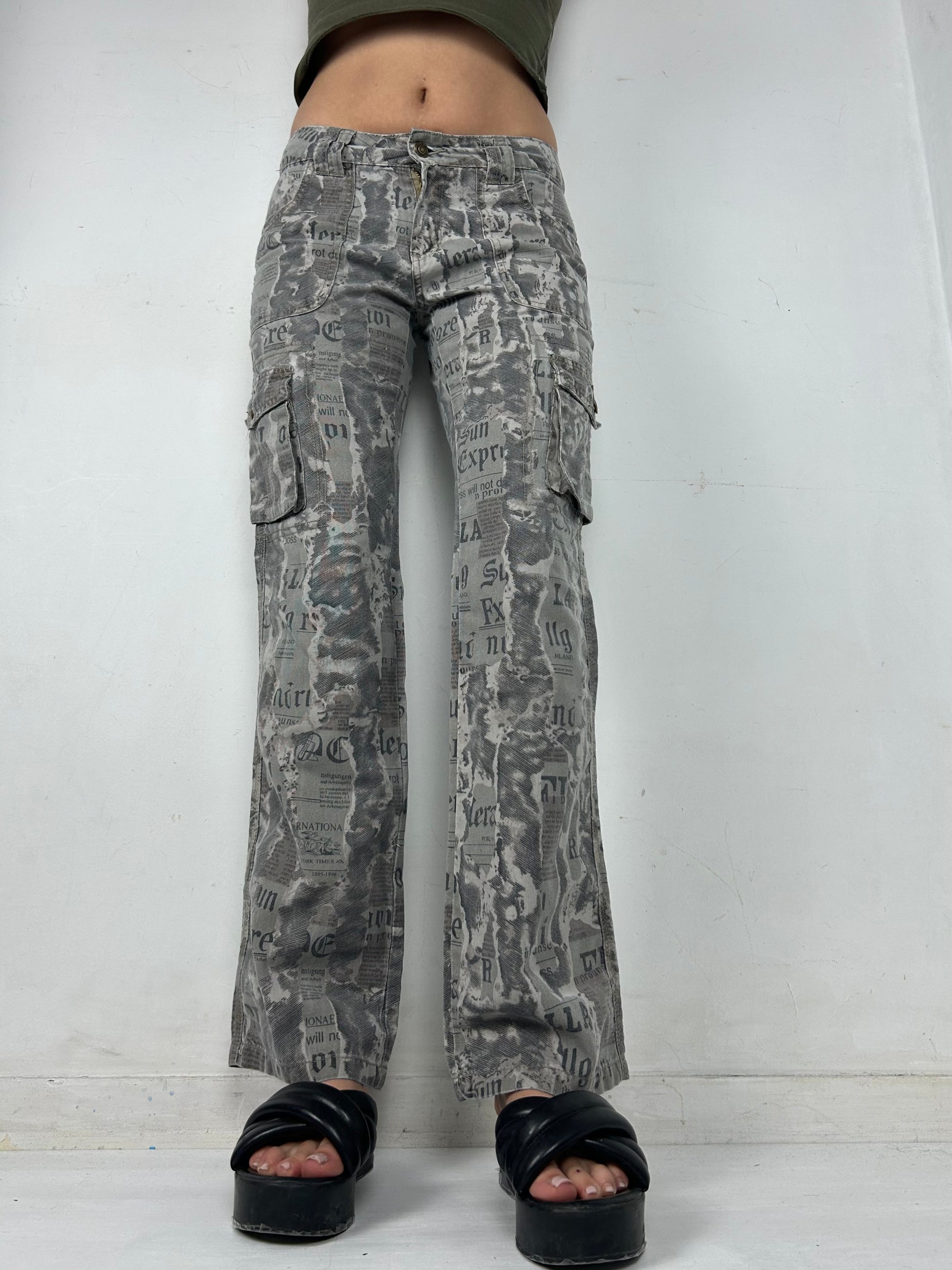 Khaki cargo low rise pants (S)