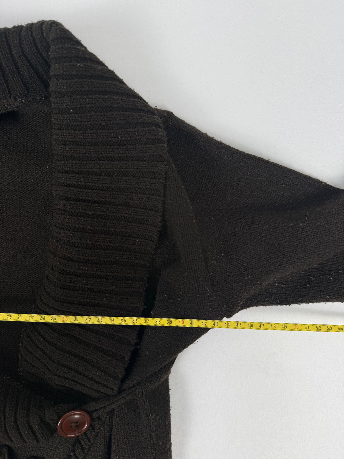 Mini-robe en maille grise à manches courtes avec nouage (S)