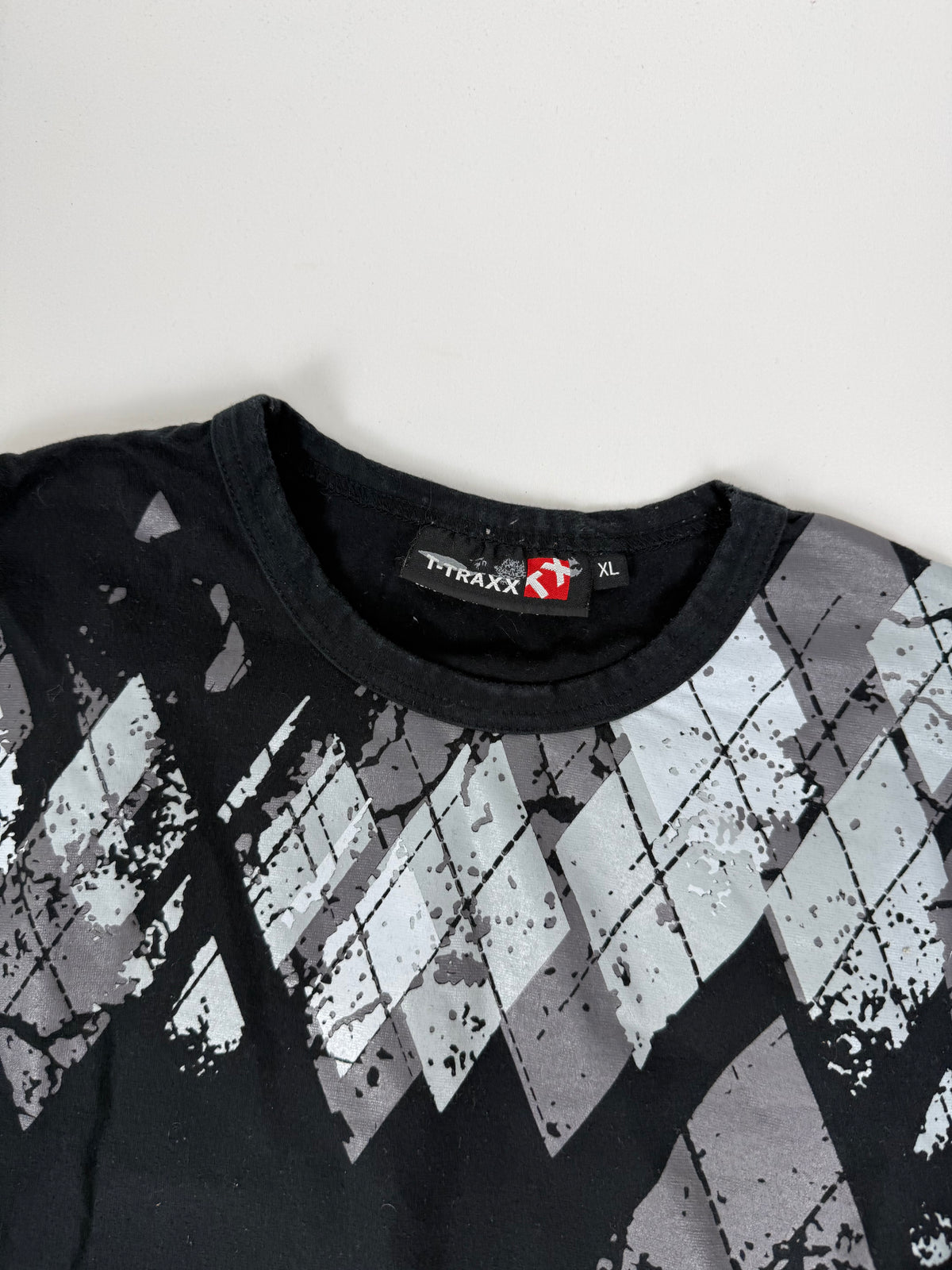 Black graphic cotton long sleeves top (XL)