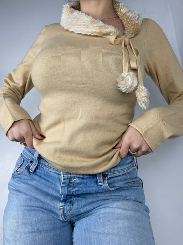 Beige faux fur neck stretchy jumper (M)