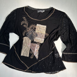 Black lace graphic long sleeves top (XL)