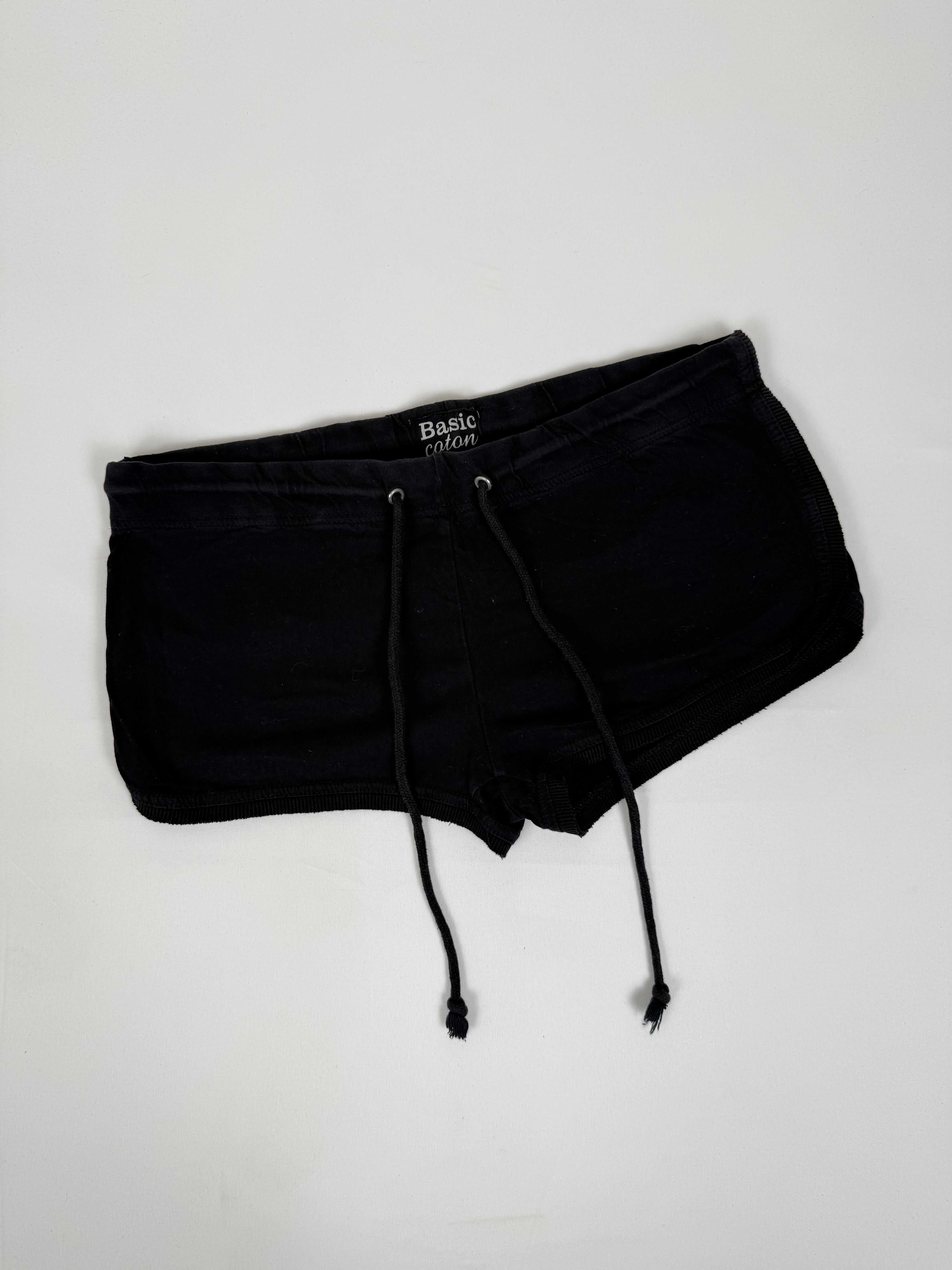 Black activewear mini short (L)