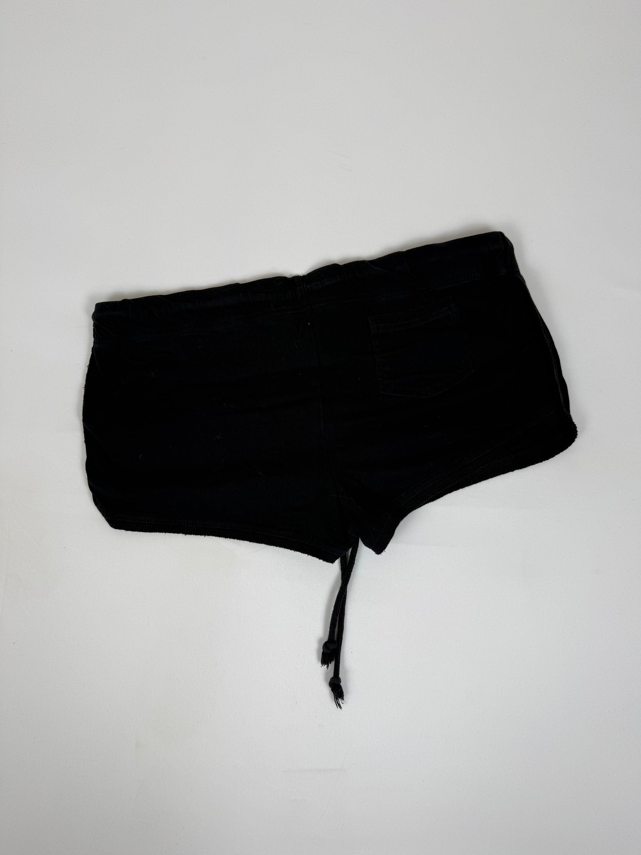 Black activewear mini short (L)