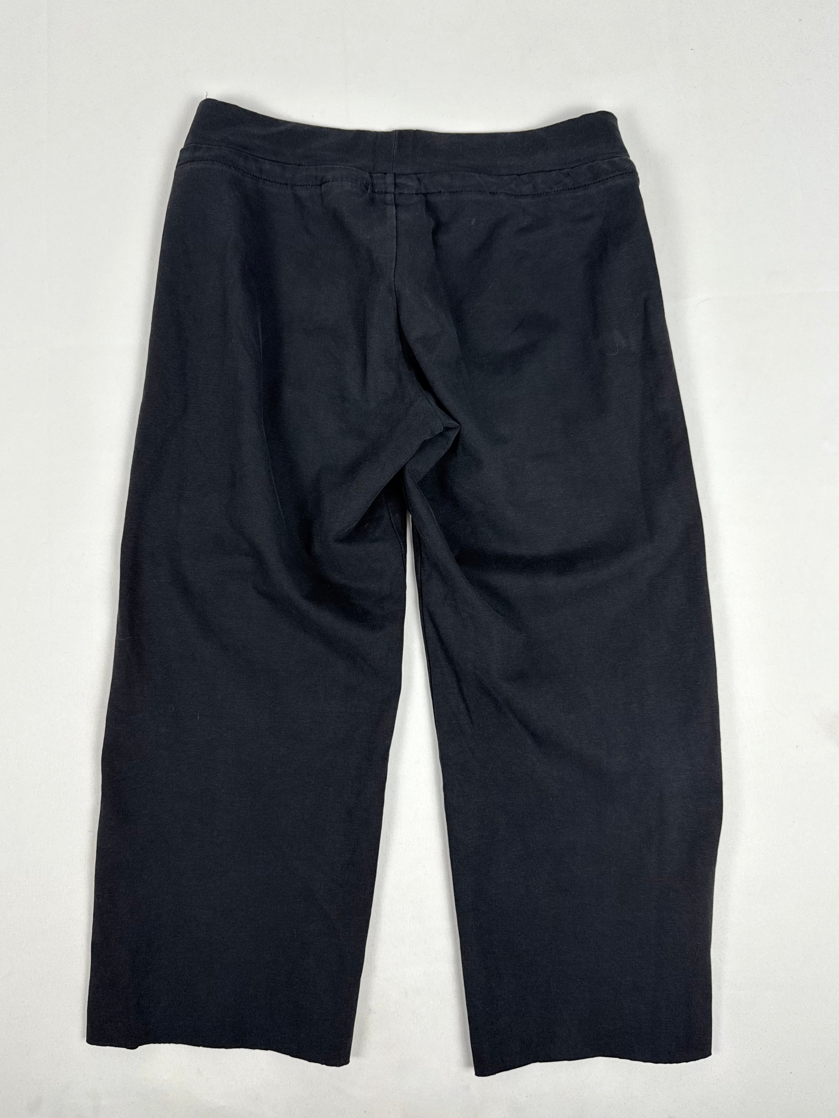 Black low rise activewear capri pants (S)