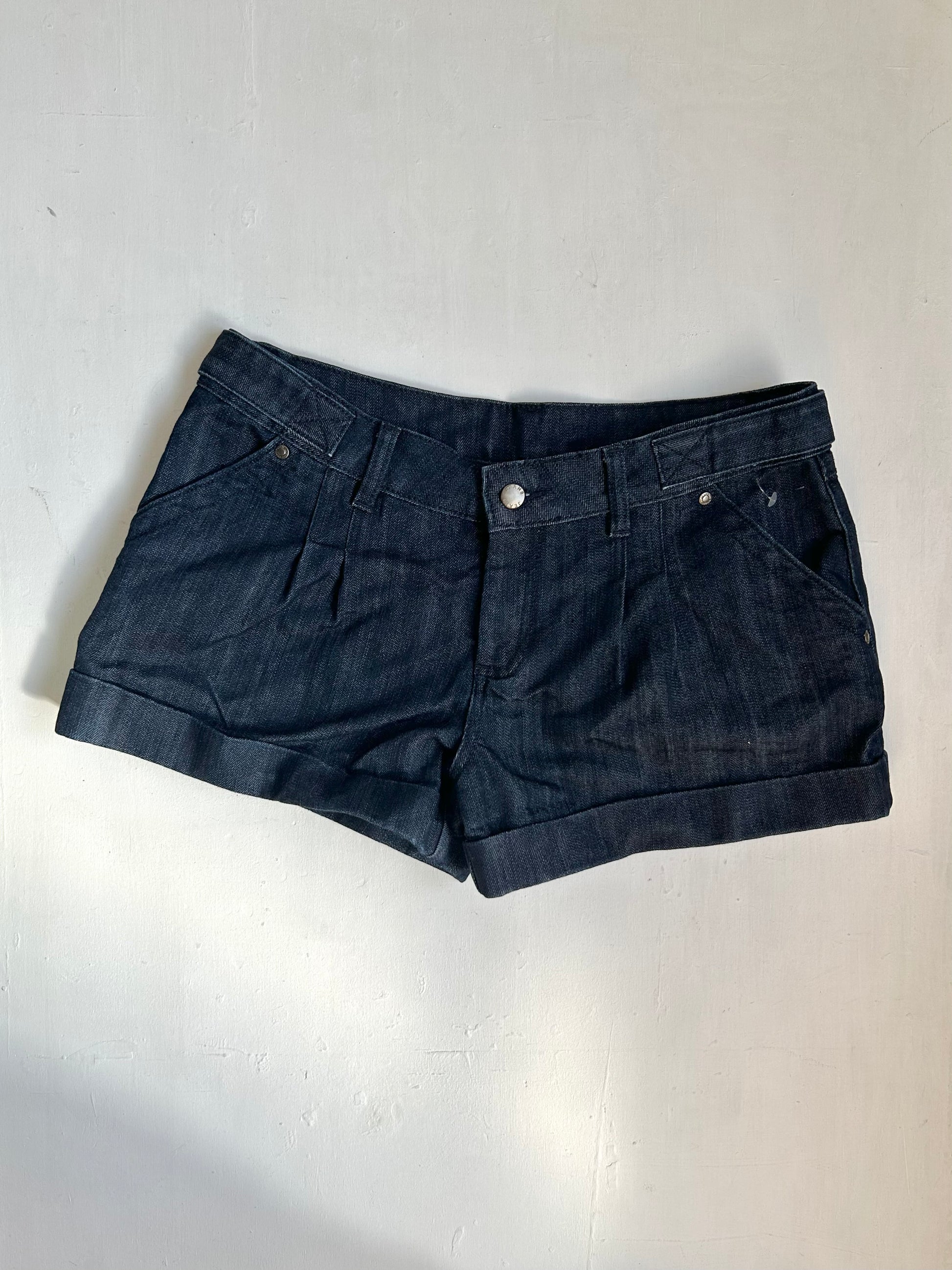 Navy denim cargo low rise mini short (L)