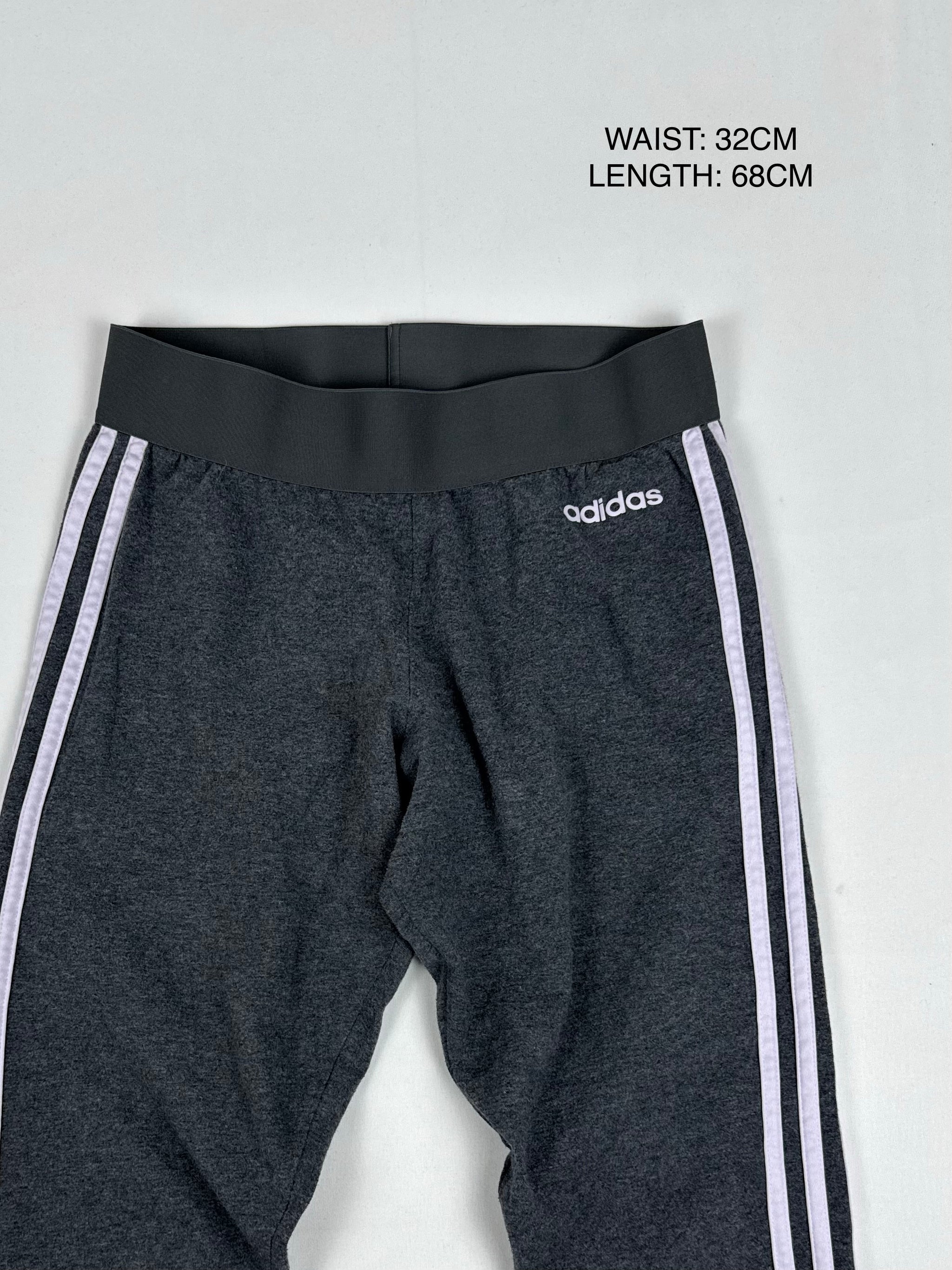 Grey activewear low waist capri pants (S/M)