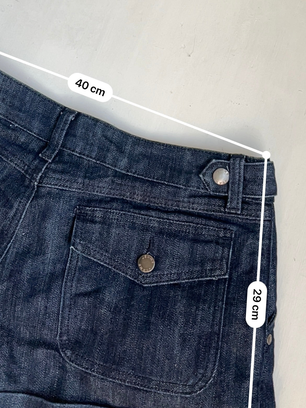 Navy denim cargo low rise mini short (L)