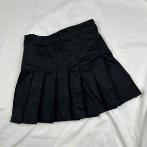 Black 100% cotton mid rise pleated mini skirt (XS)