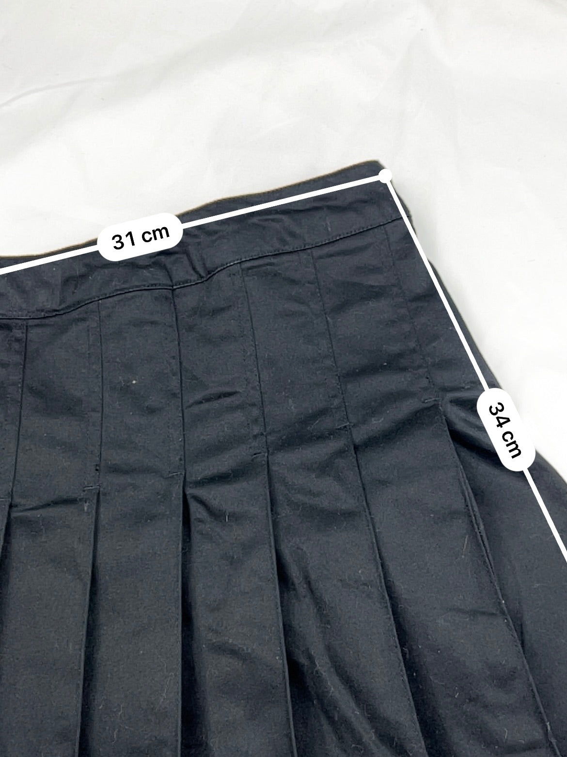 Black 100% cotton mid rise pleated mini skirt (XS)