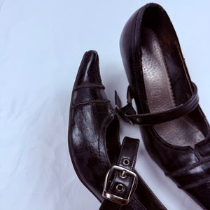 Black real leather buckle belt kitten heels (37)