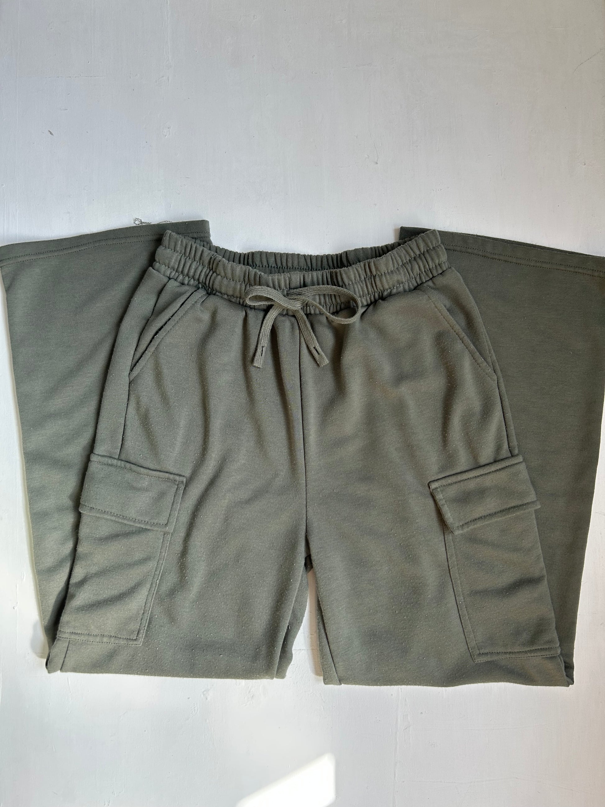 Khaki cargo joggers pants (S/M)