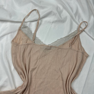 Lace detail cami top (M/L)