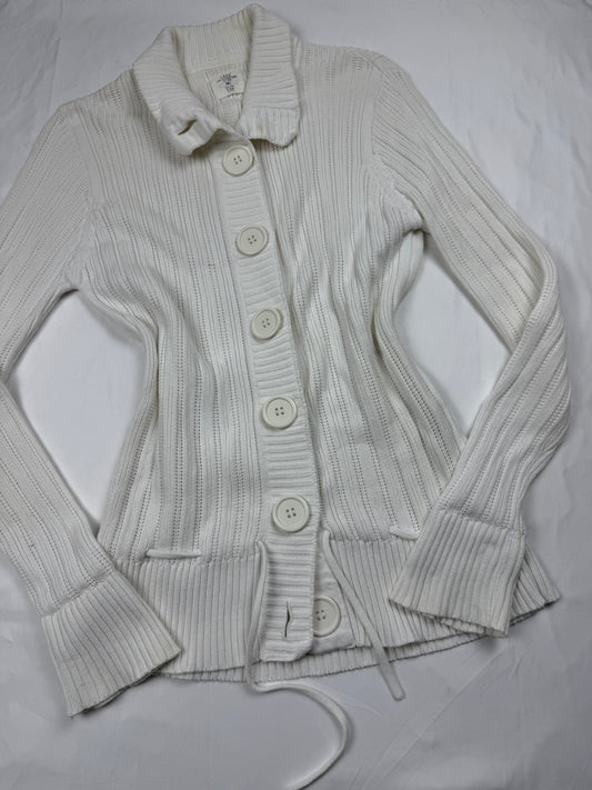 White ribbed buttons up jumper (M)