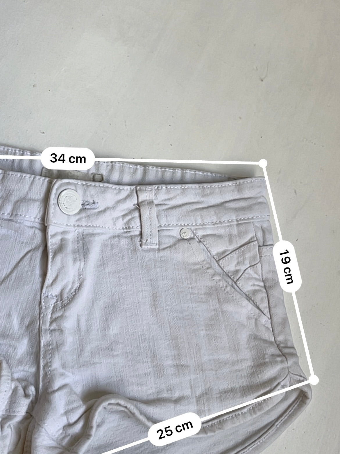 White denim low rise mini short (XS)