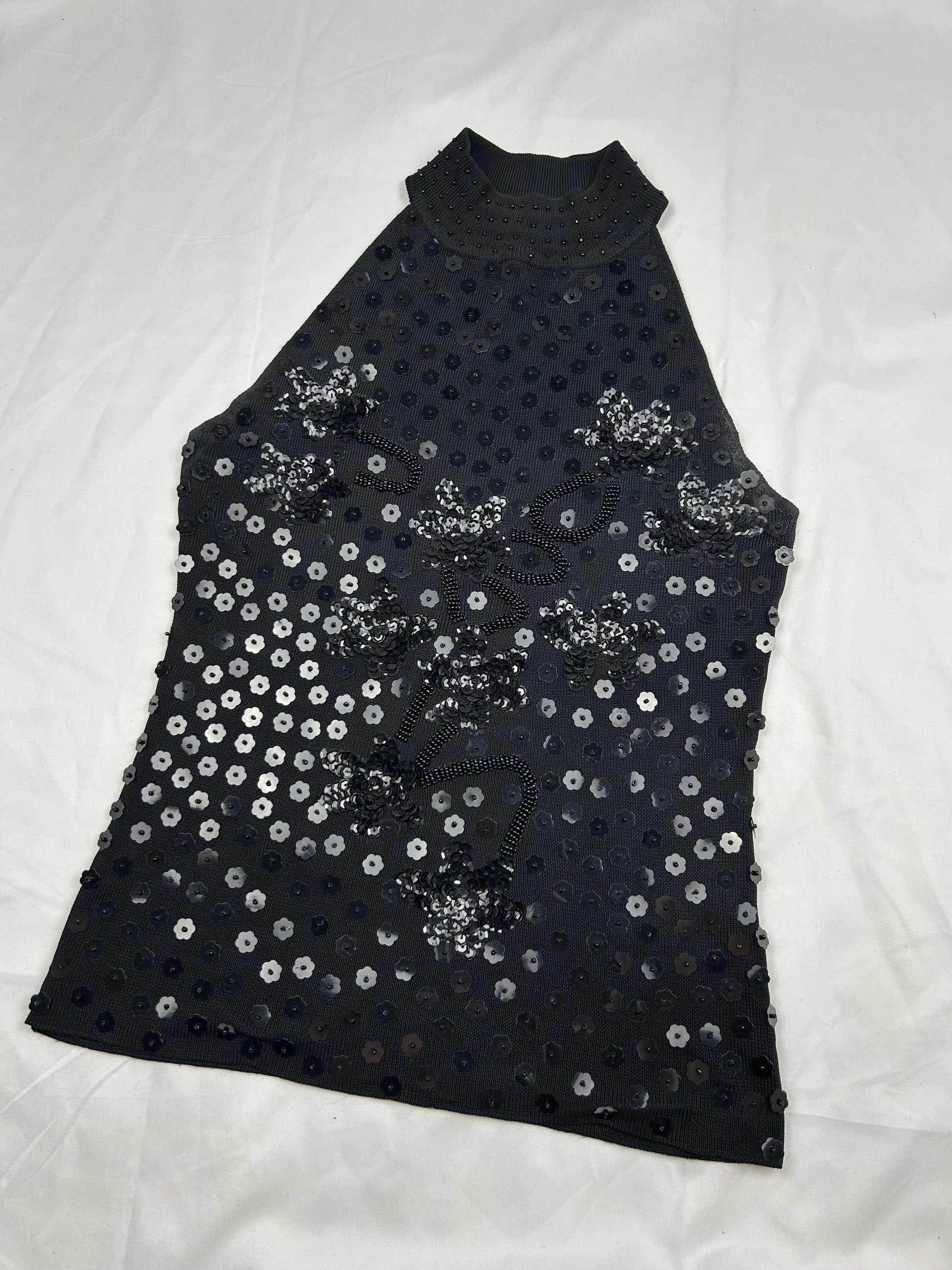 Black pearls tight fit top (S/M)