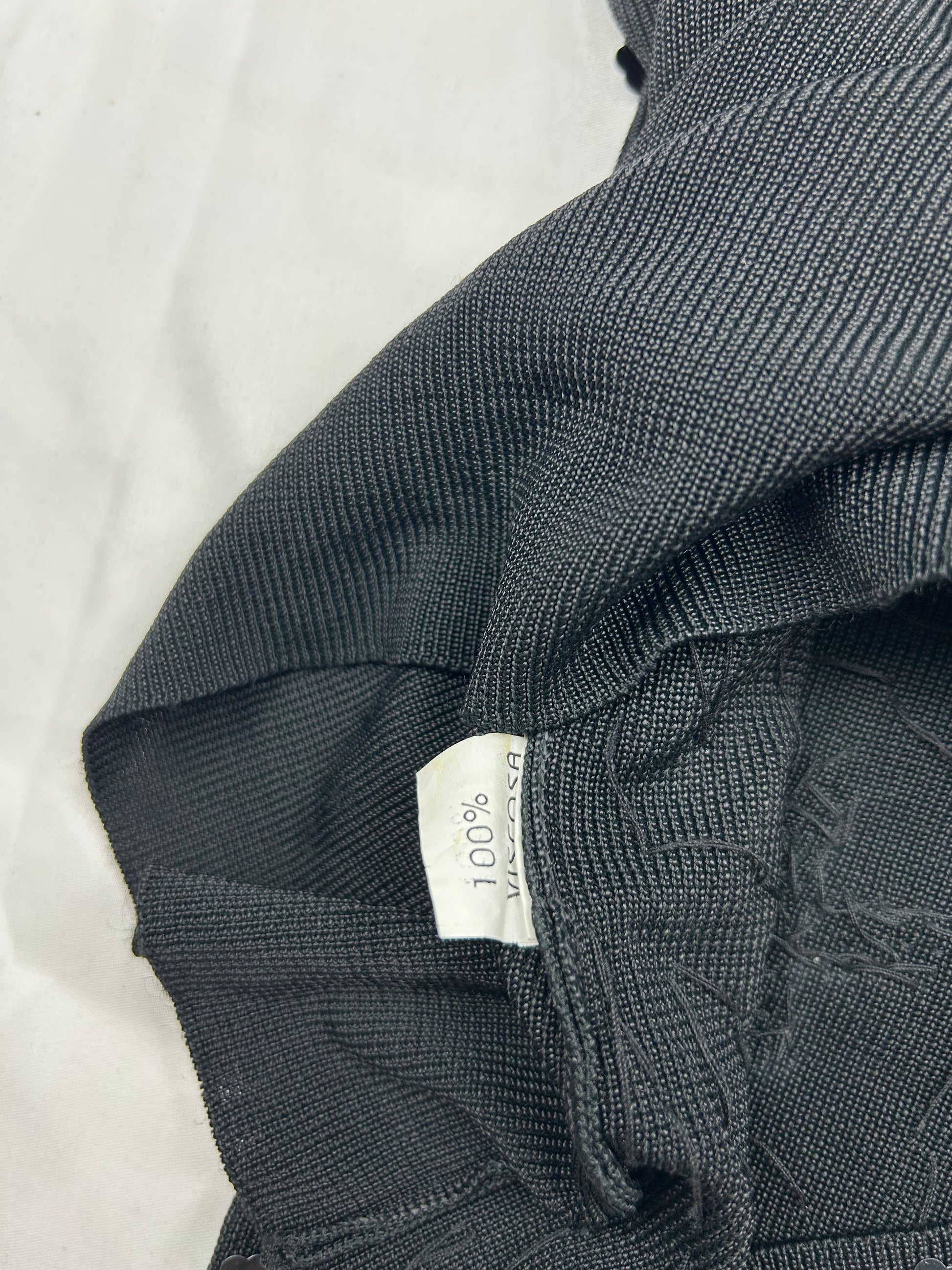 Black pearls tight fit top (S/M)